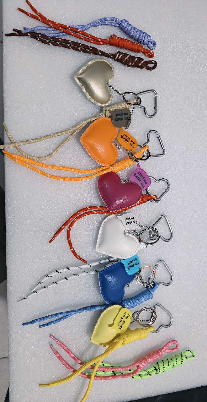 PU皮料，流行风格，各种钥匙扣，欢迎客户来样订做