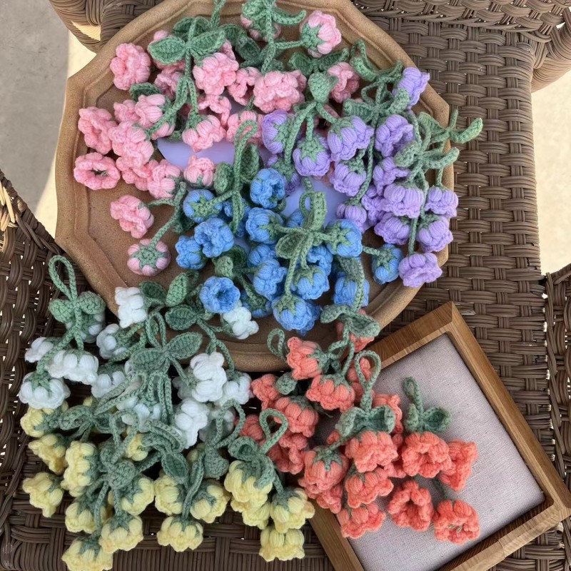 新款铃兰花4朵春季钩织小挂件花朵车挂件钥匙扣仿真可爱包挂件DIY