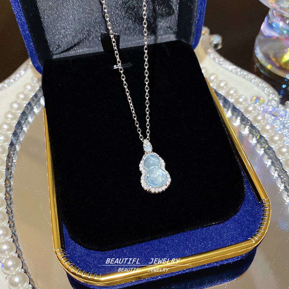优雅白玉髓小葫芦钛钢项链配饰女轻奢小众吊坠新中式高级感锁骨链详情图2
