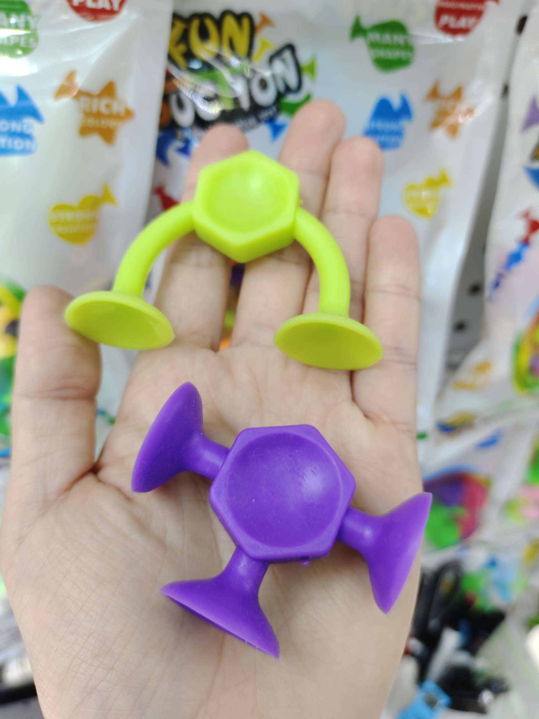 儿童益智软胶积木浴室吸盘玩具洗澡DIY拼接玩具大号六角系列21颗手提桶装详情图3