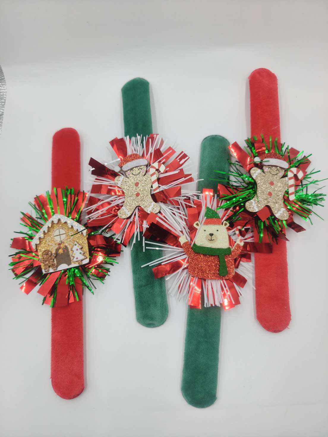 圣诞手环圣诞啪啪圈彩带圣诞圣诞用品圣诞老人圣诞雪人产品图