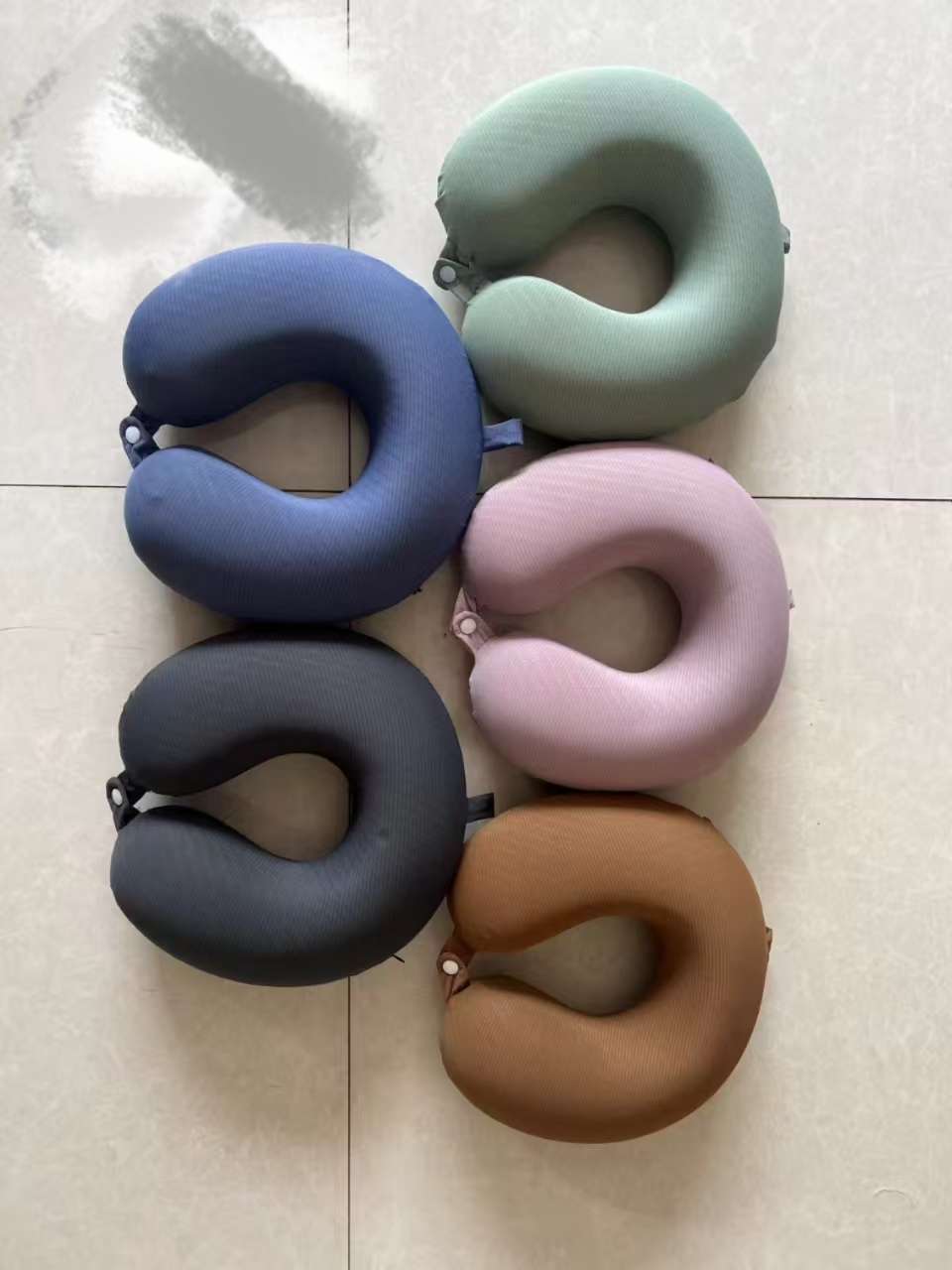 旅行枕 记忆棉多功能便携靠枕颈枕旅行用品睡眠枕头护颈枕头枕芯