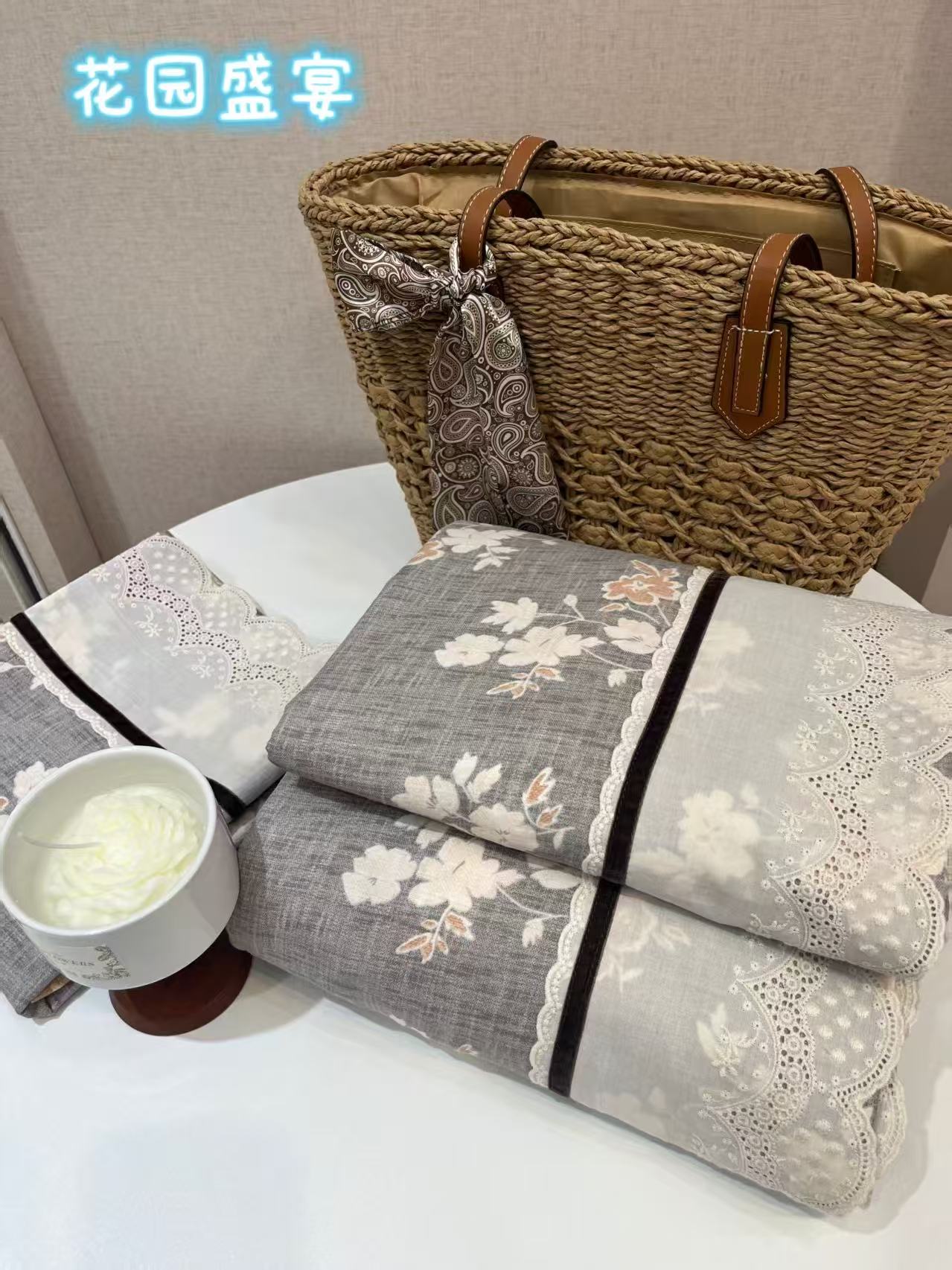 竹制品/扇子/竹编篮/竹签/娃娃宴礼盒竹篮白底实物图