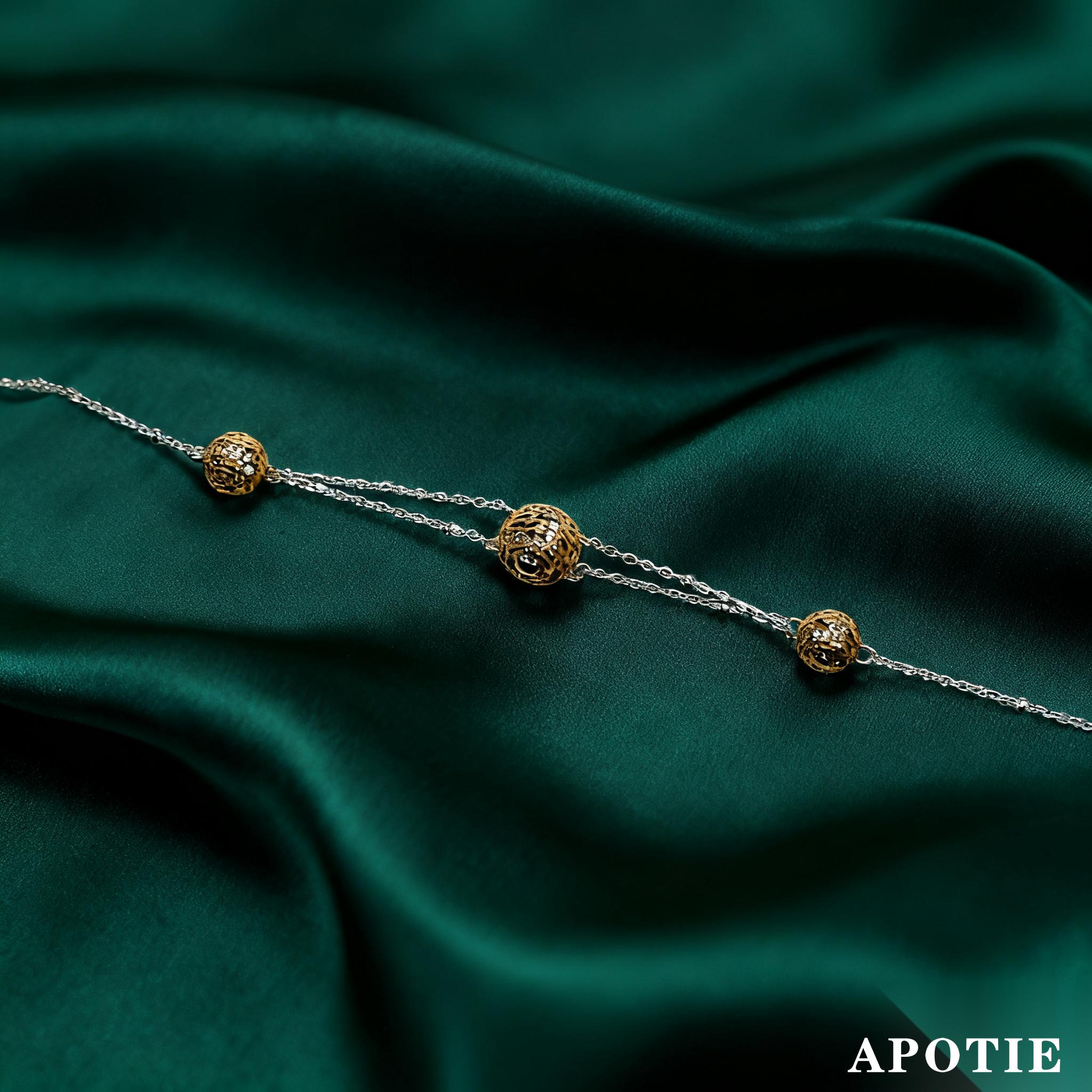 s925 sterling silver women's style, diamond-encrusted women's 18K gold-plated bracelet, a niche design Application Scenario