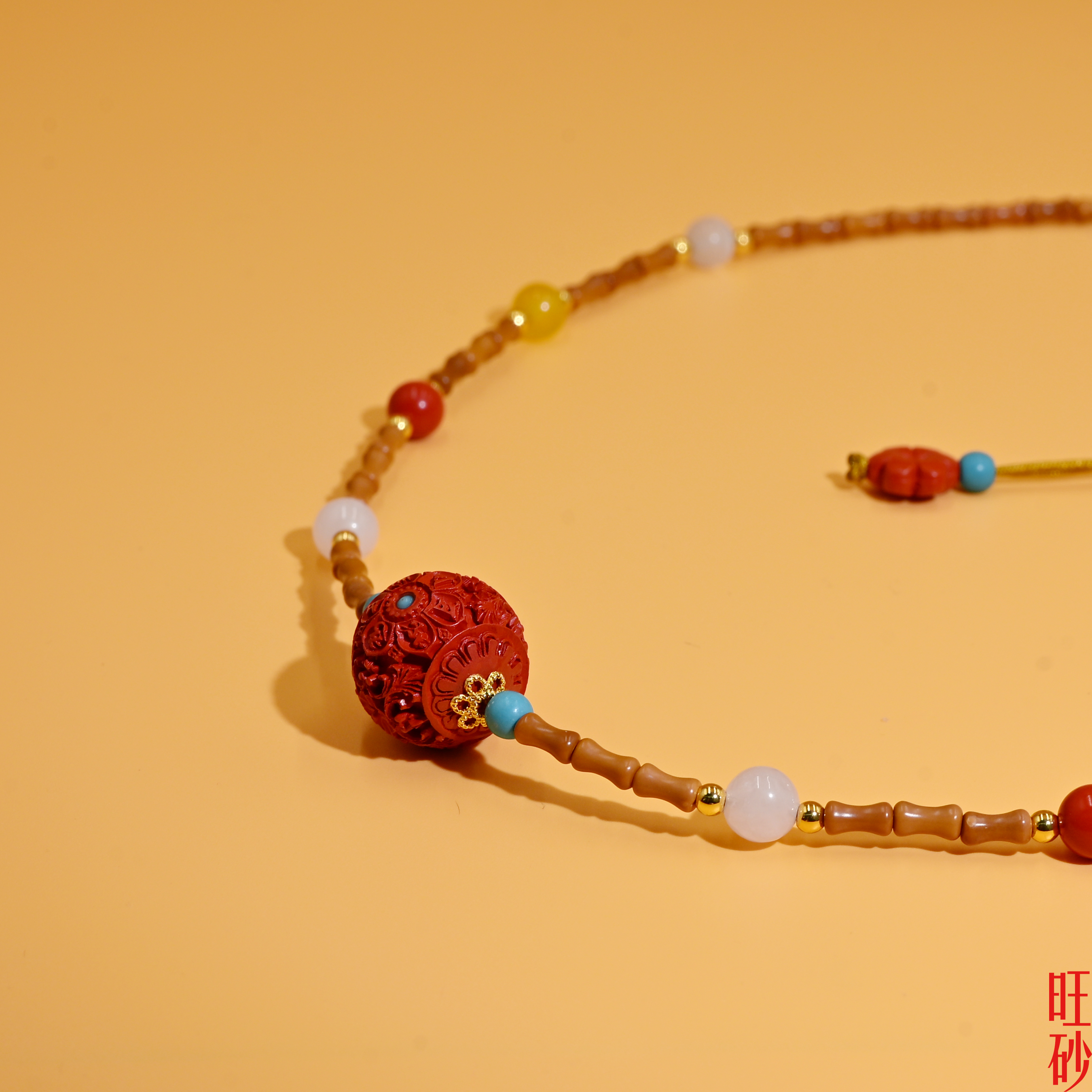 Women's necklace with a high content of cinnabar carvings, featuring an olive kernel collarbone, is a retro ethnic style necklace accessory Application Scenario