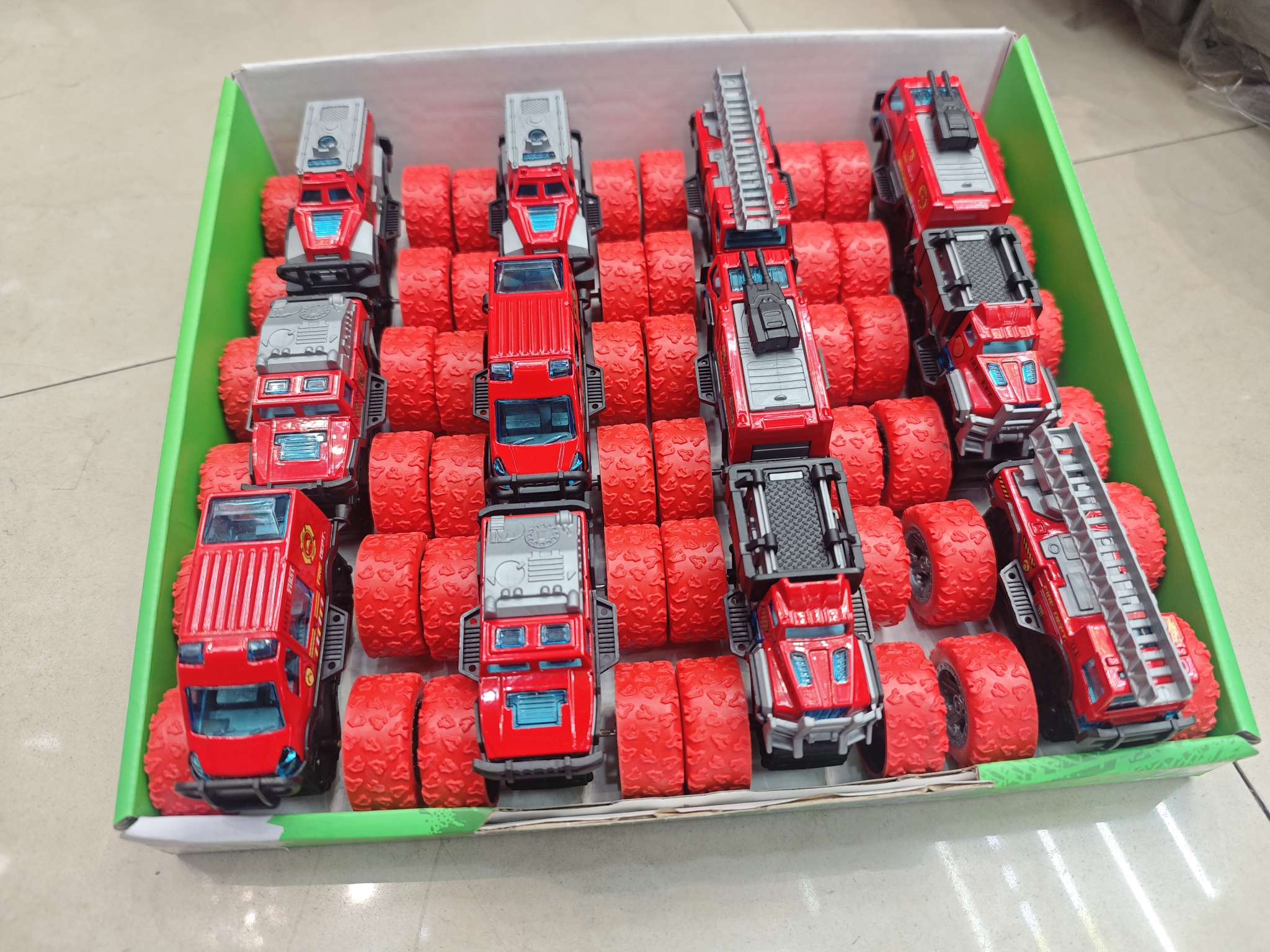消防车套装 回力车 展示盒 PULL BACK 混装儿童玩具消防车玩具