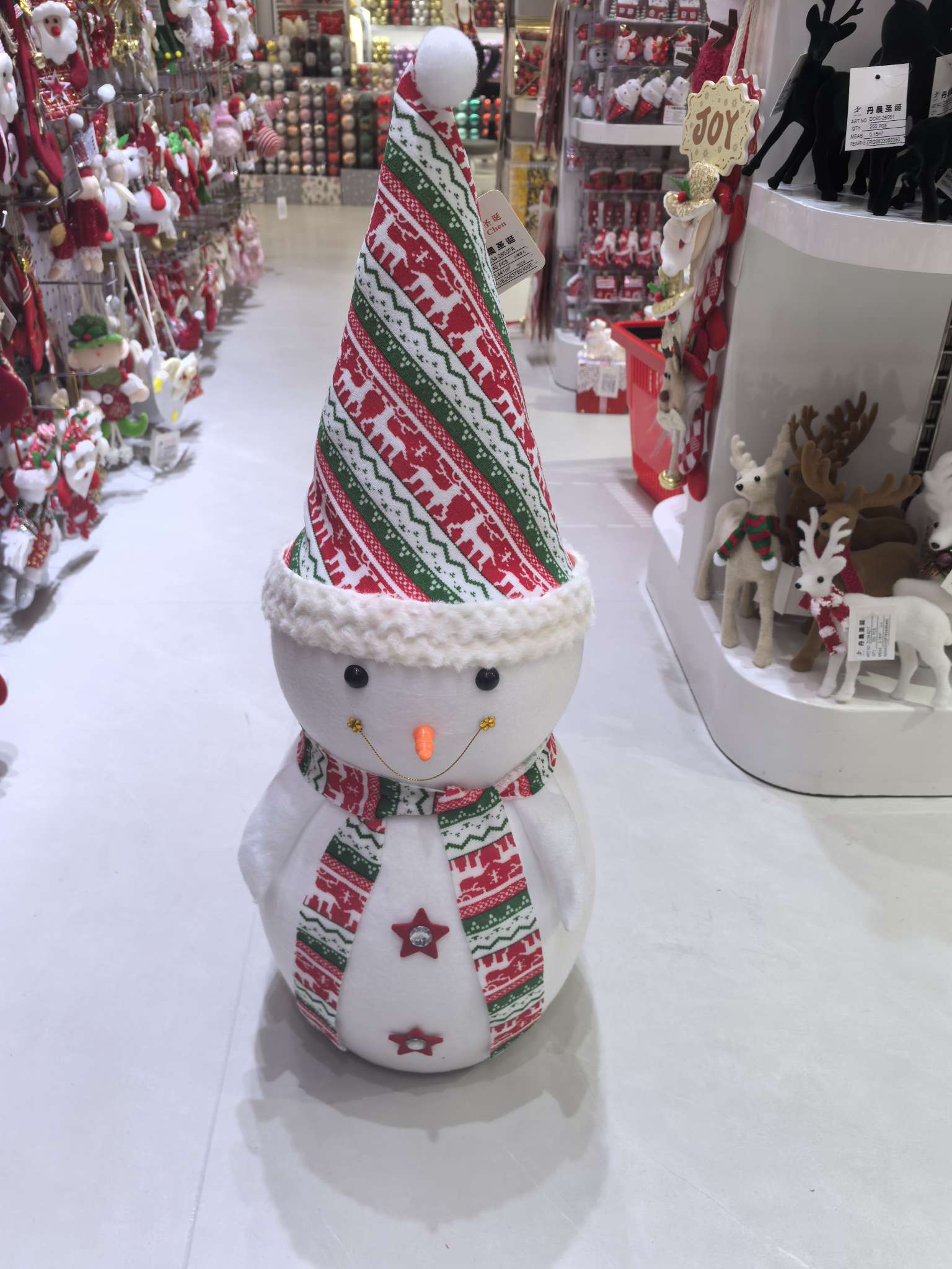 Christmas decorative items, Christmas foam snowman, can be customized in various sizes and styles. There are many styles and colors available. The larger the order, the better the price details Picture