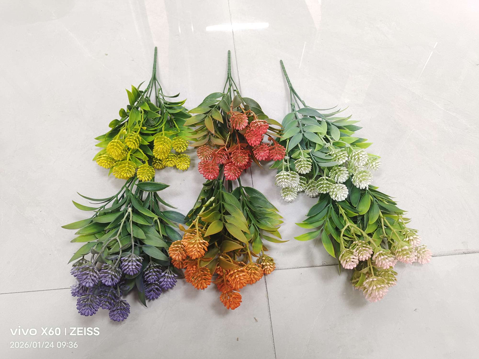 Wholesale simulated 5-fork spray-colored water plants, plastic artificial flower plant walls, DIY decoration techniques, simulated green plants, water plants, simulated green plants detail image 10