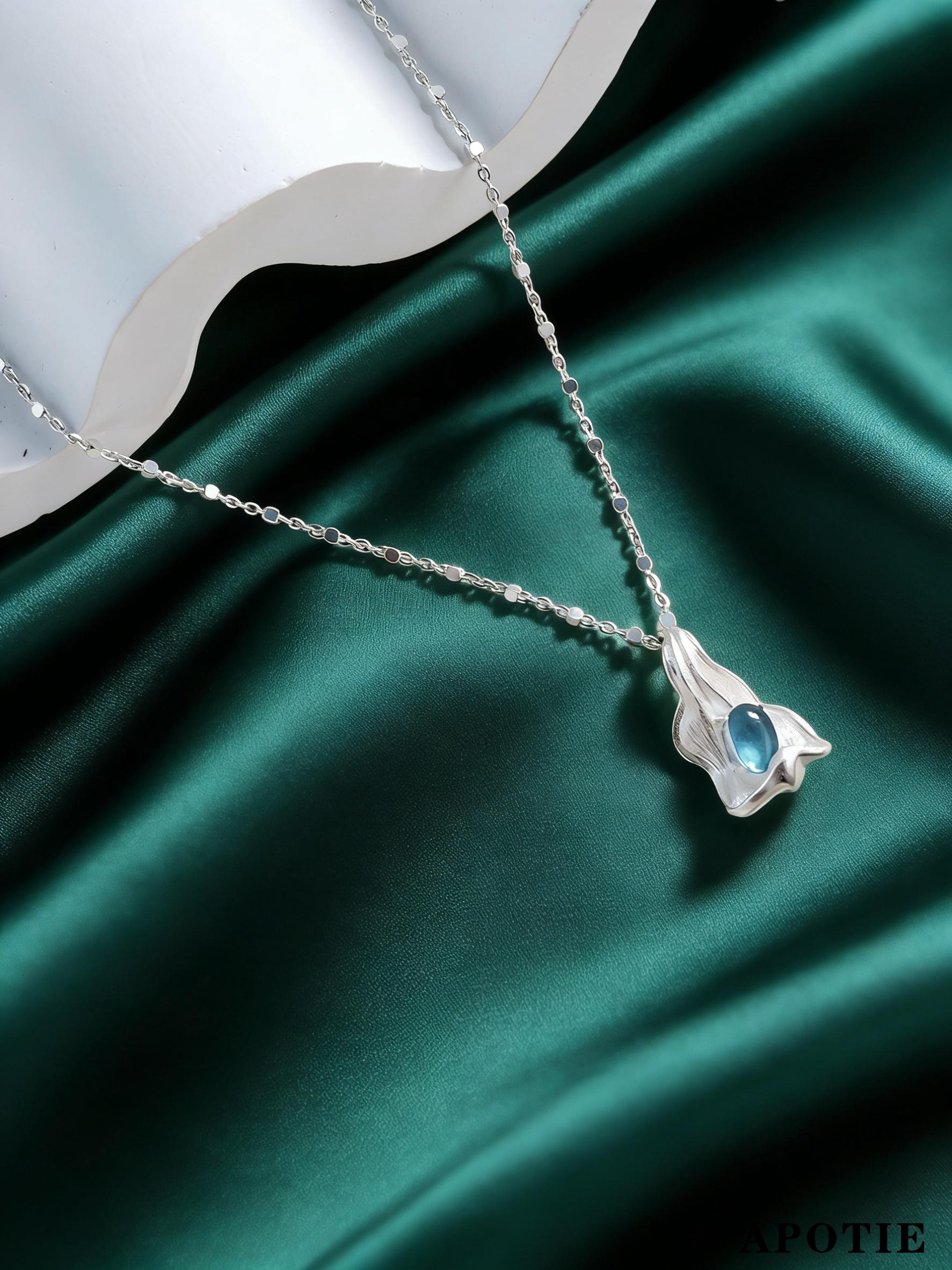 Natural stone aquamarine S925 sterling silver necklace for women, a fresh and elegant spring and summer silver jewelry with a patchwork style Specification image