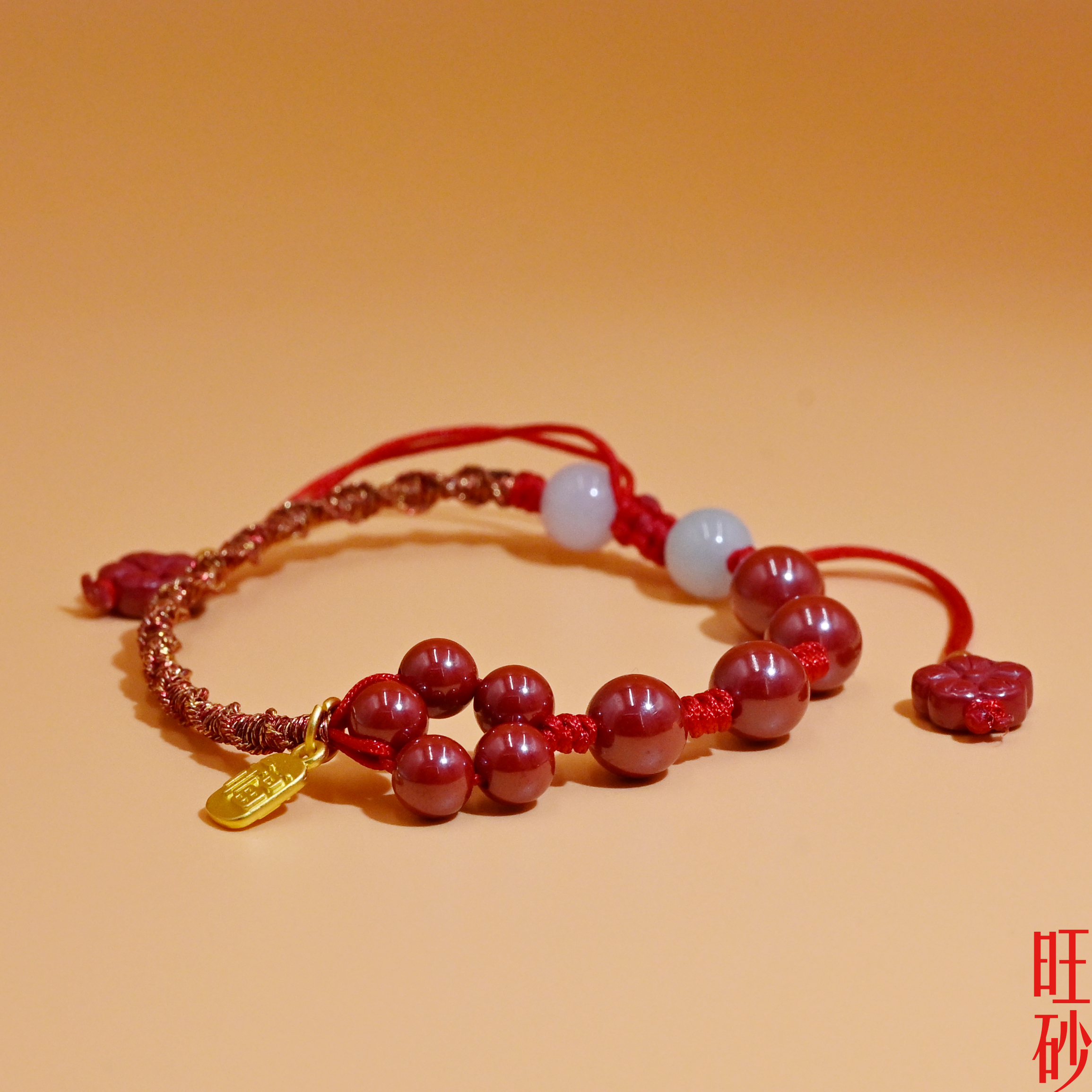 Plum blossom gold rope cinnabar bracelet, zodiac year beads for men and women, auspicious bracelet, emperor sand woven jewelry Application Scenario