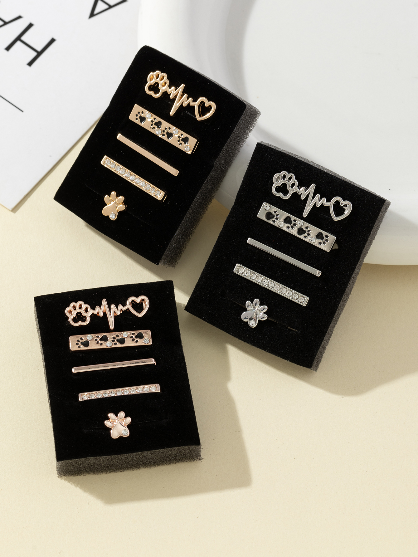 热销外贸苹果三星运动手表带装饰环+钉扣宠物猫咪狗狗狗骨头配饰产品图