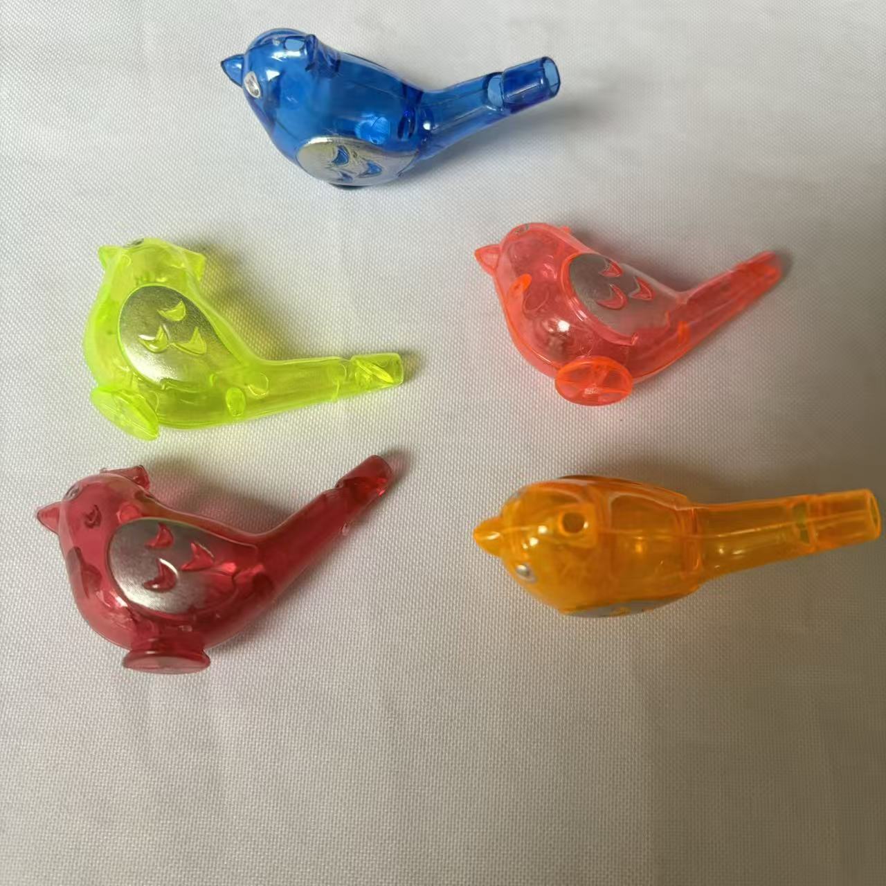 彩色鸟形哨子主体金属救生哨户外口哨扩香石球世界杯救生哨户外口哨金属救生哨扩香石球世界杯