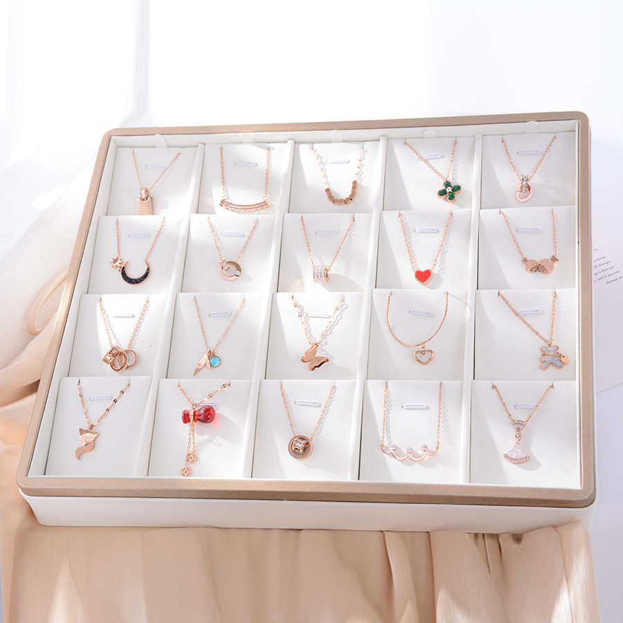 时尚爆款精品店地摊配货钛钢项链潮流爆款玫瑰金锁骨链女饰品配饰礼物