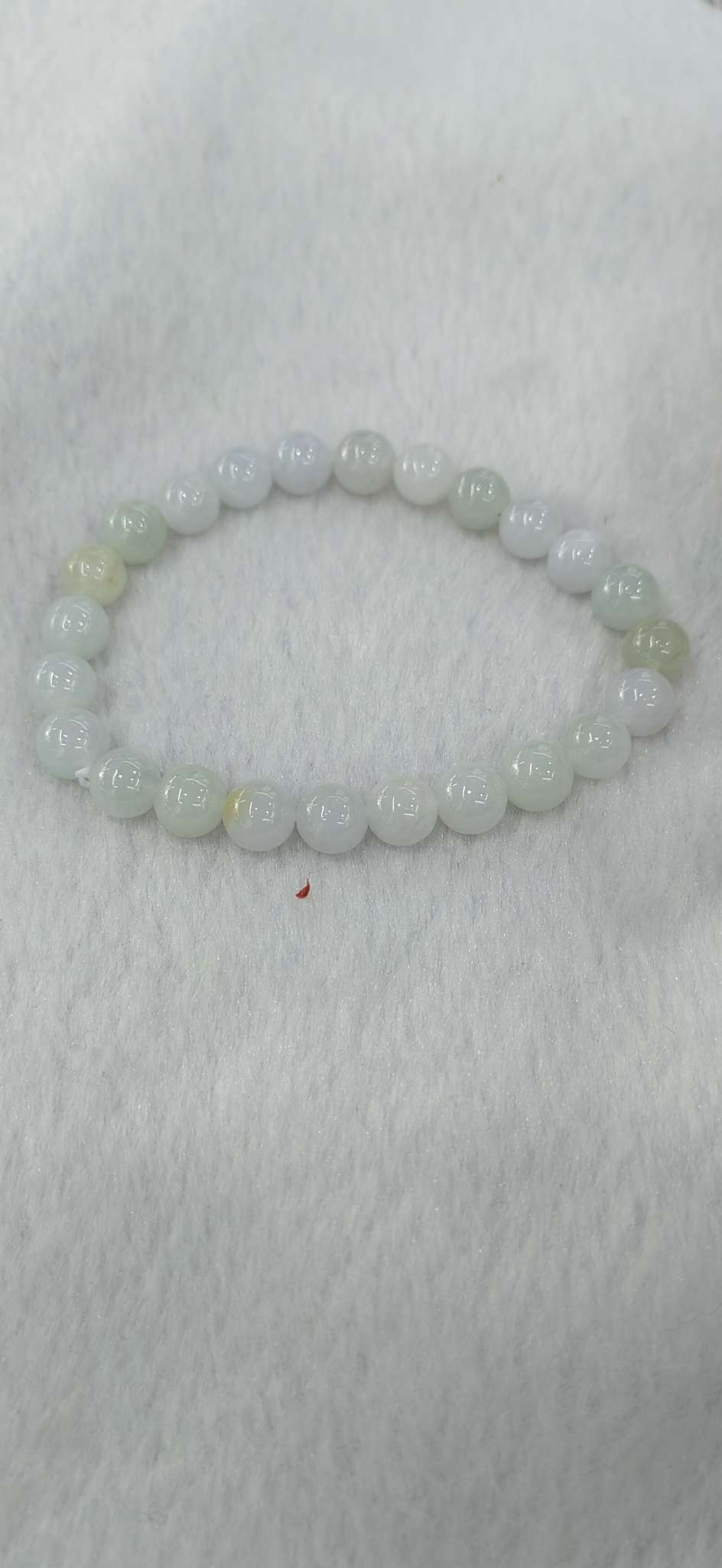 天然缅甸翡翠圆珠手串，玉质细腻油润，直径8厘，24颗产品图