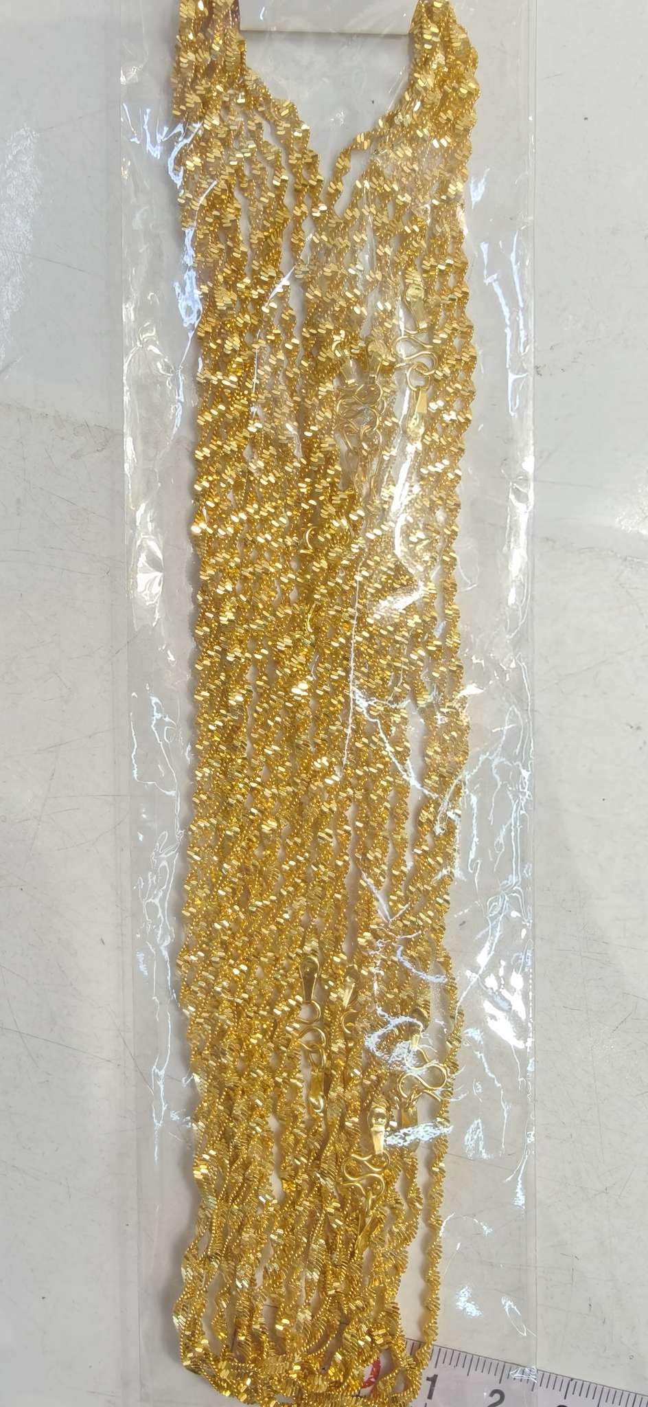 钻石，空心链，适合摆地摊，赠送品，长度42左右，颜色，仿金，kc，银色，也可定制长度，颜色