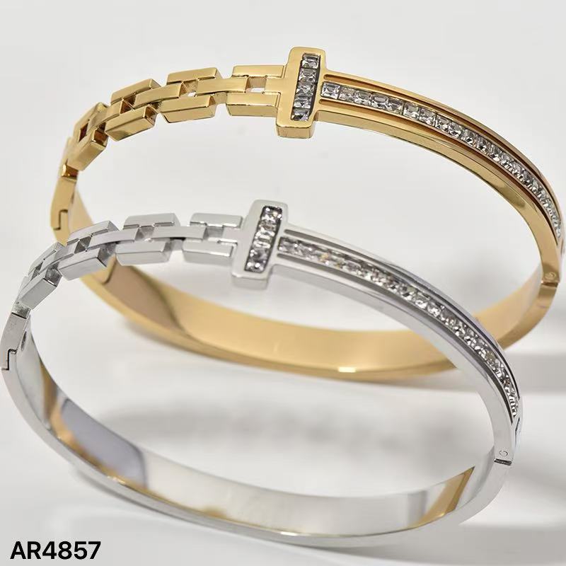 钛钢链条带钻轻奢高级感手镯配件饰品手饰金手镯