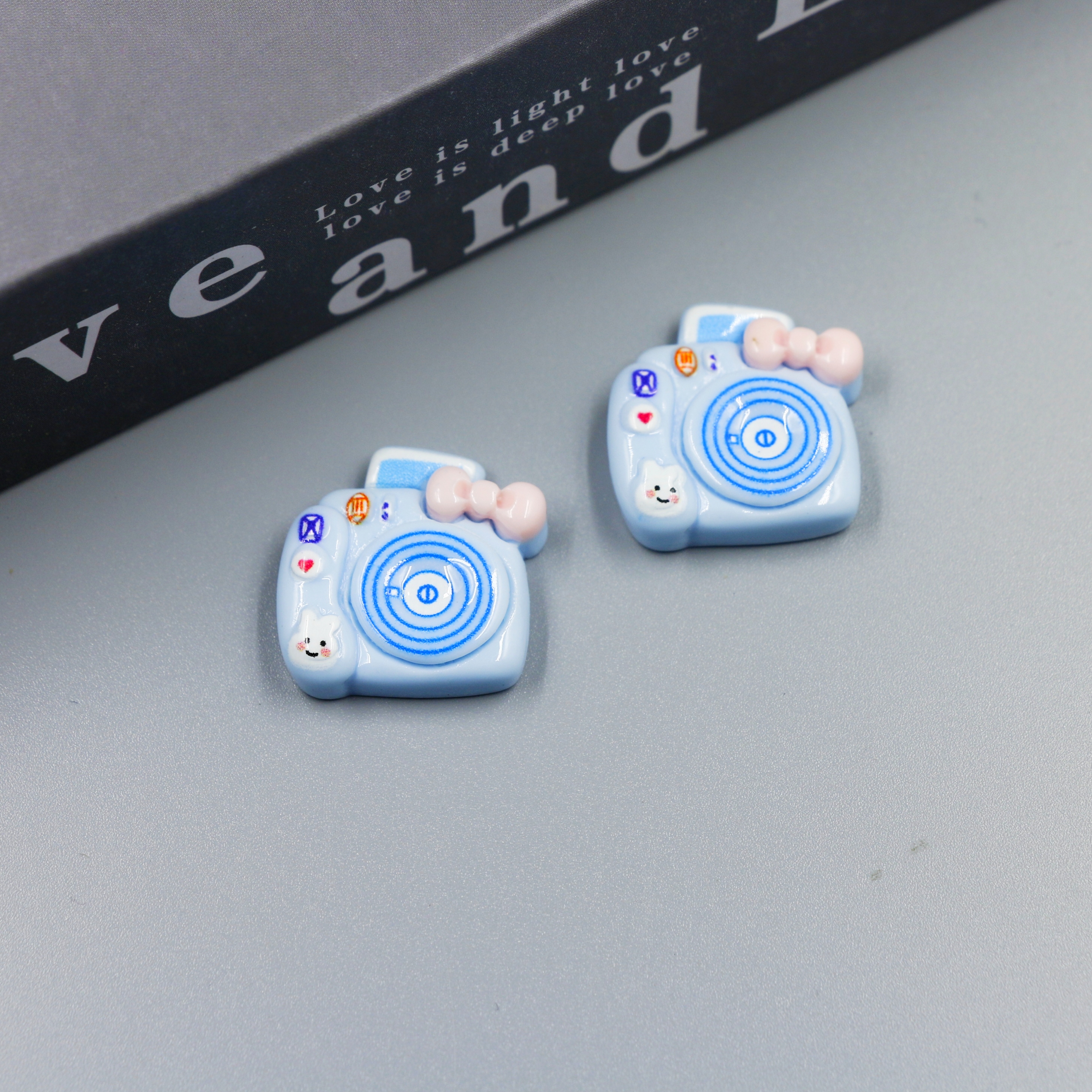 创意相机树脂挂件diy手工男女包包挂件精致饰品学生闺蜜背包挂件雨伞吊坠娃娃装饰吊坠