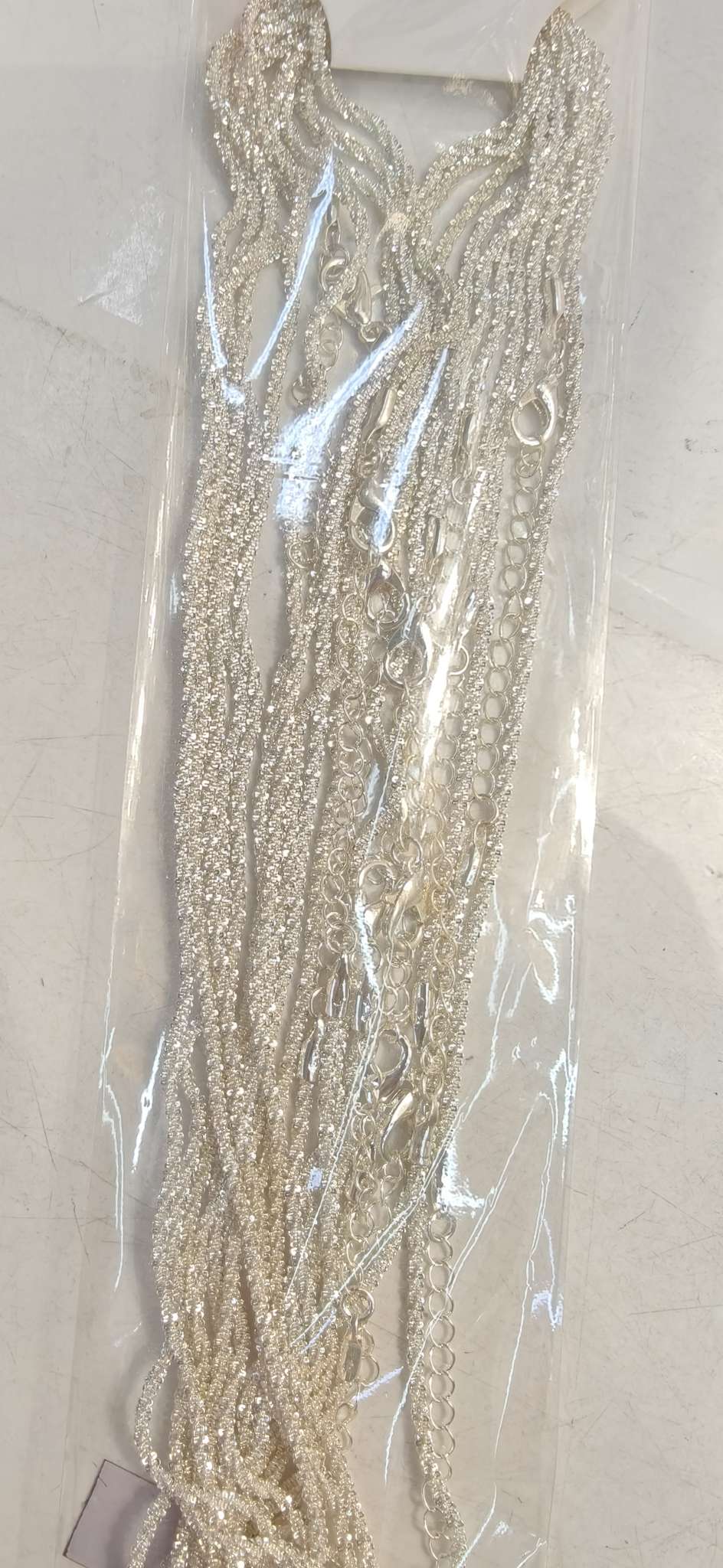 满天星，项链长度40+5，手链16+5，脚链20+5，套装可配，流行银色。全铜材质。也可双层定制，颜色可选，欧美流行。
