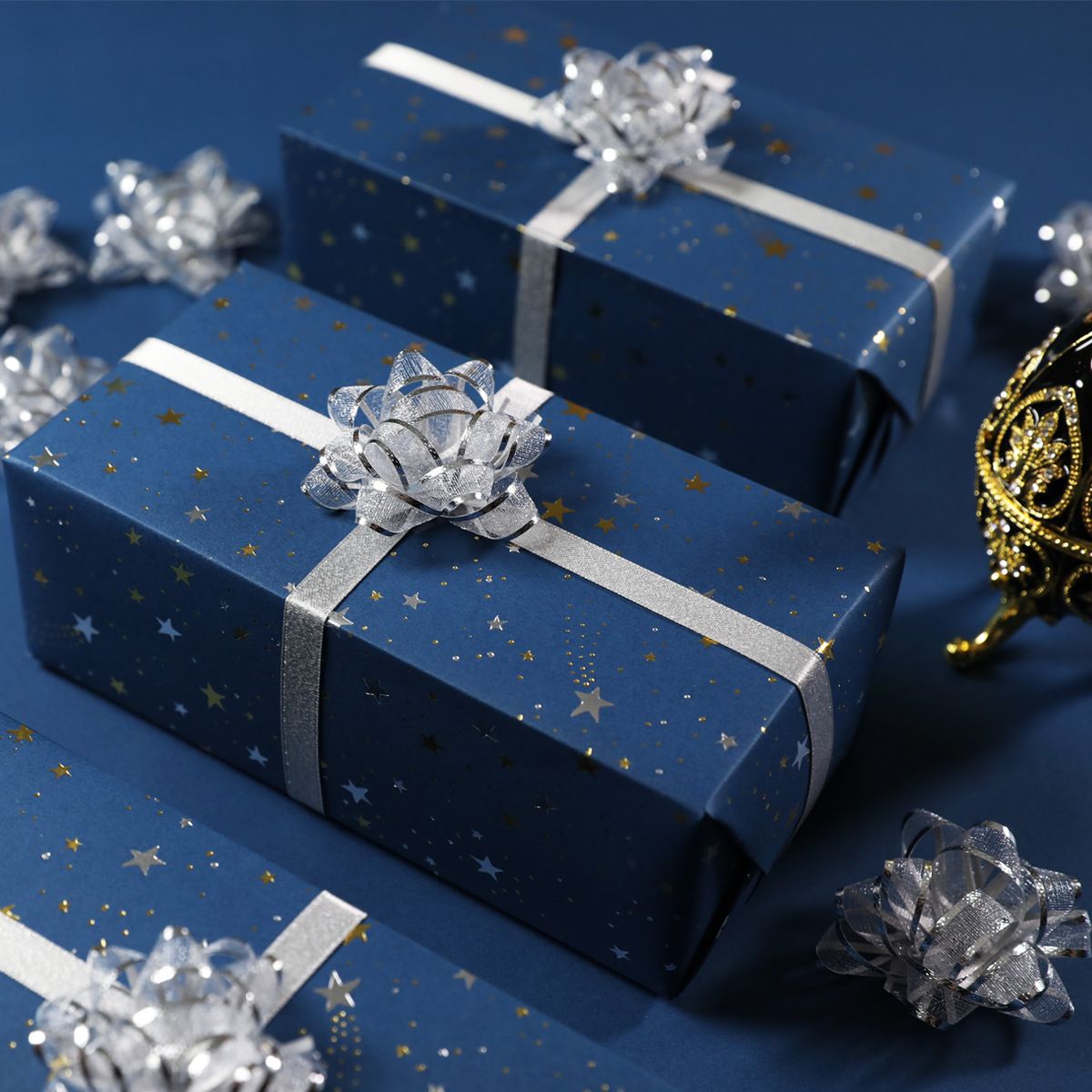 Snow gauze star flower, gold and silver gift box, latte art, New Year's Day, birthday decoration, semi-circular transparent flower ball