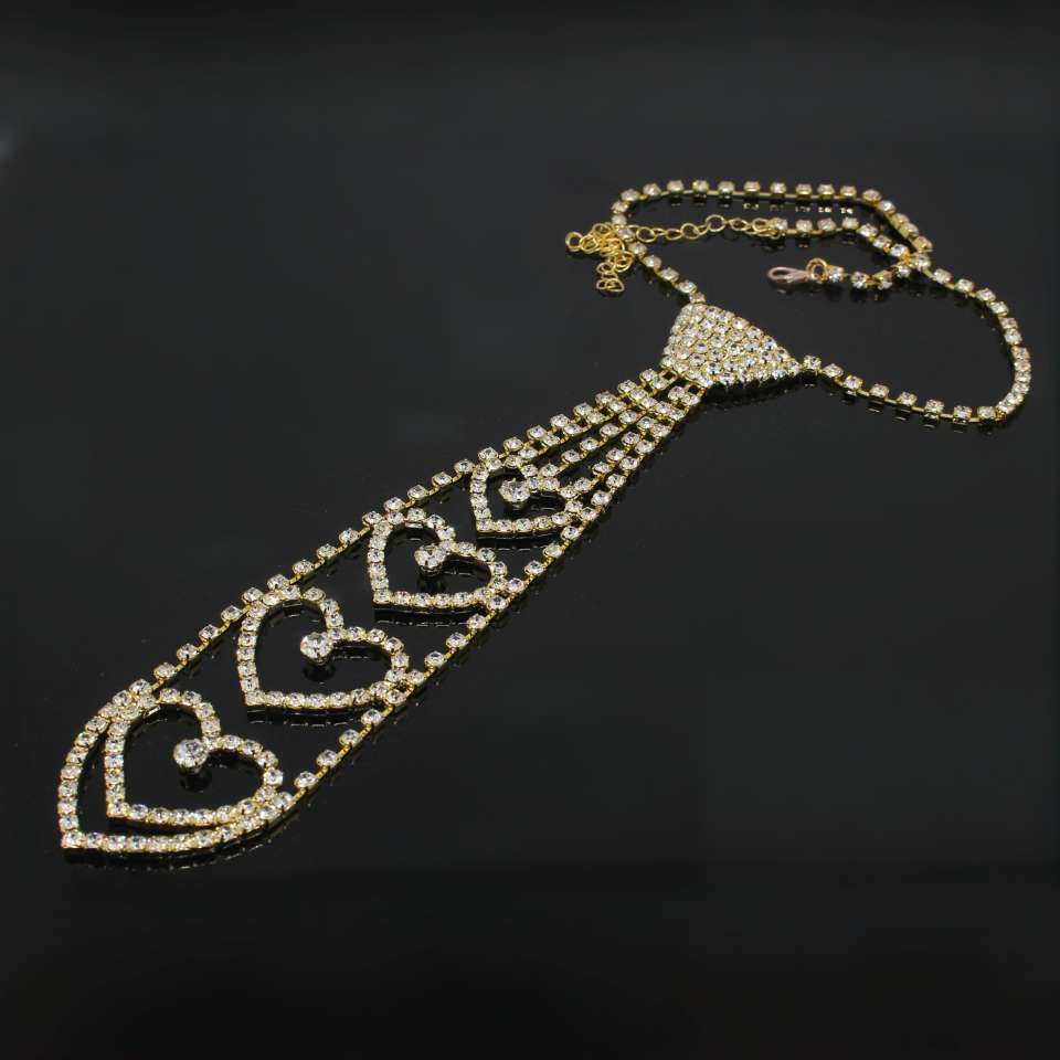 欧美风高级感闪钻桃心形领结项链个性小众爱心领带小众设计高级感产品图