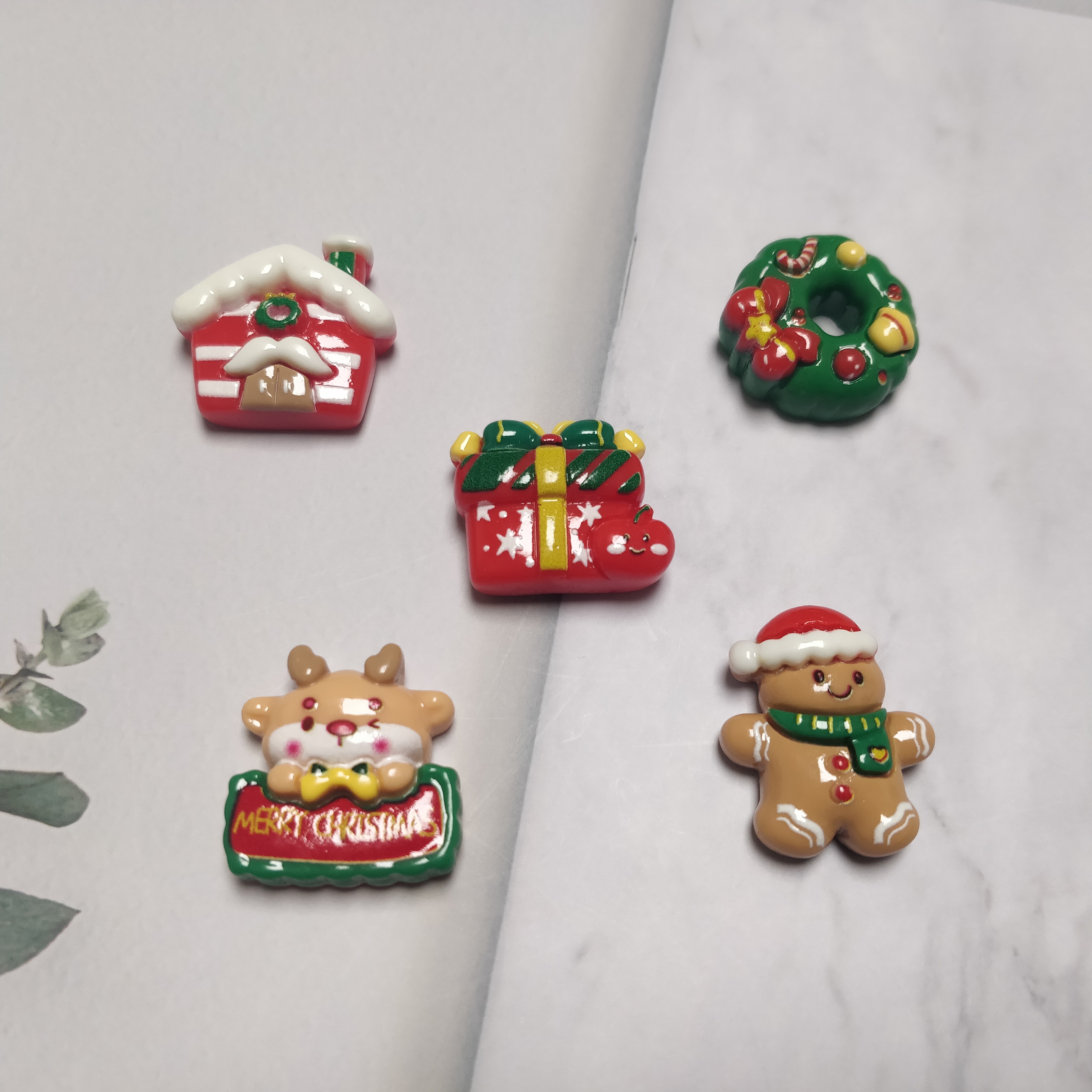 圣诞节老人DIY树脂挂件微观桌面摆件冰箱贴手机壳钥匙扣混搭配件