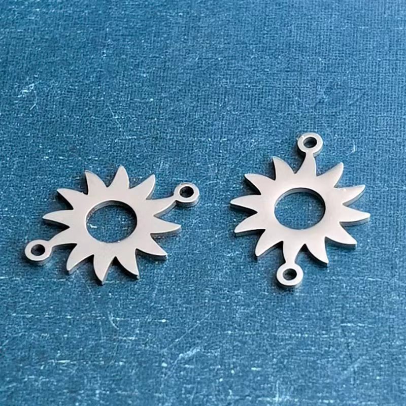 跨境外贸钛钢不锈钢太阳手链连接器吊坠项链DIY饰品配件个性时尚