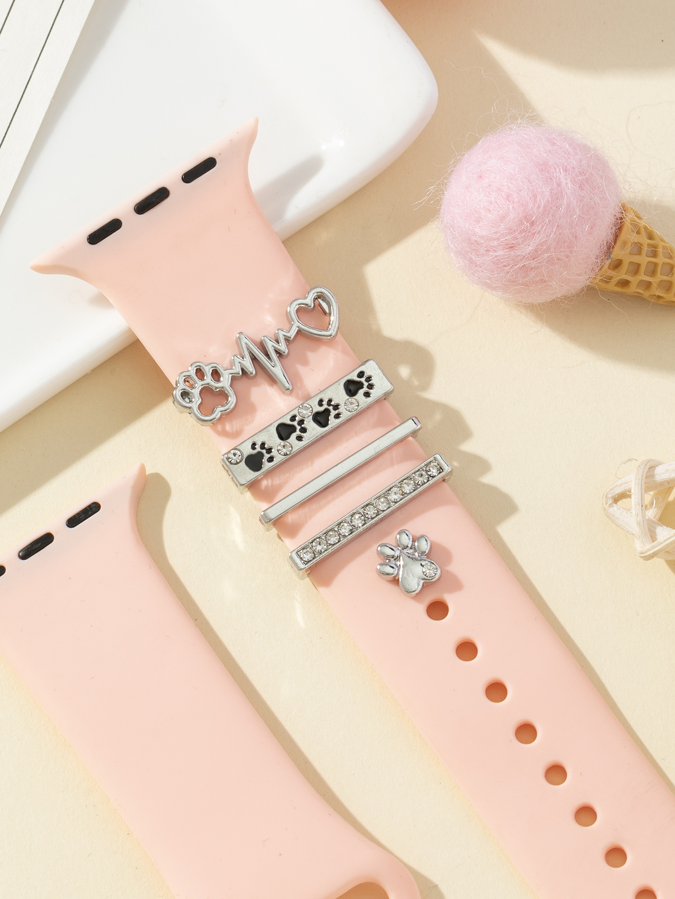 热销外贸苹果三星运动手表带装饰环+钉扣宠物猫咪狗狗狗骨头配饰详情2