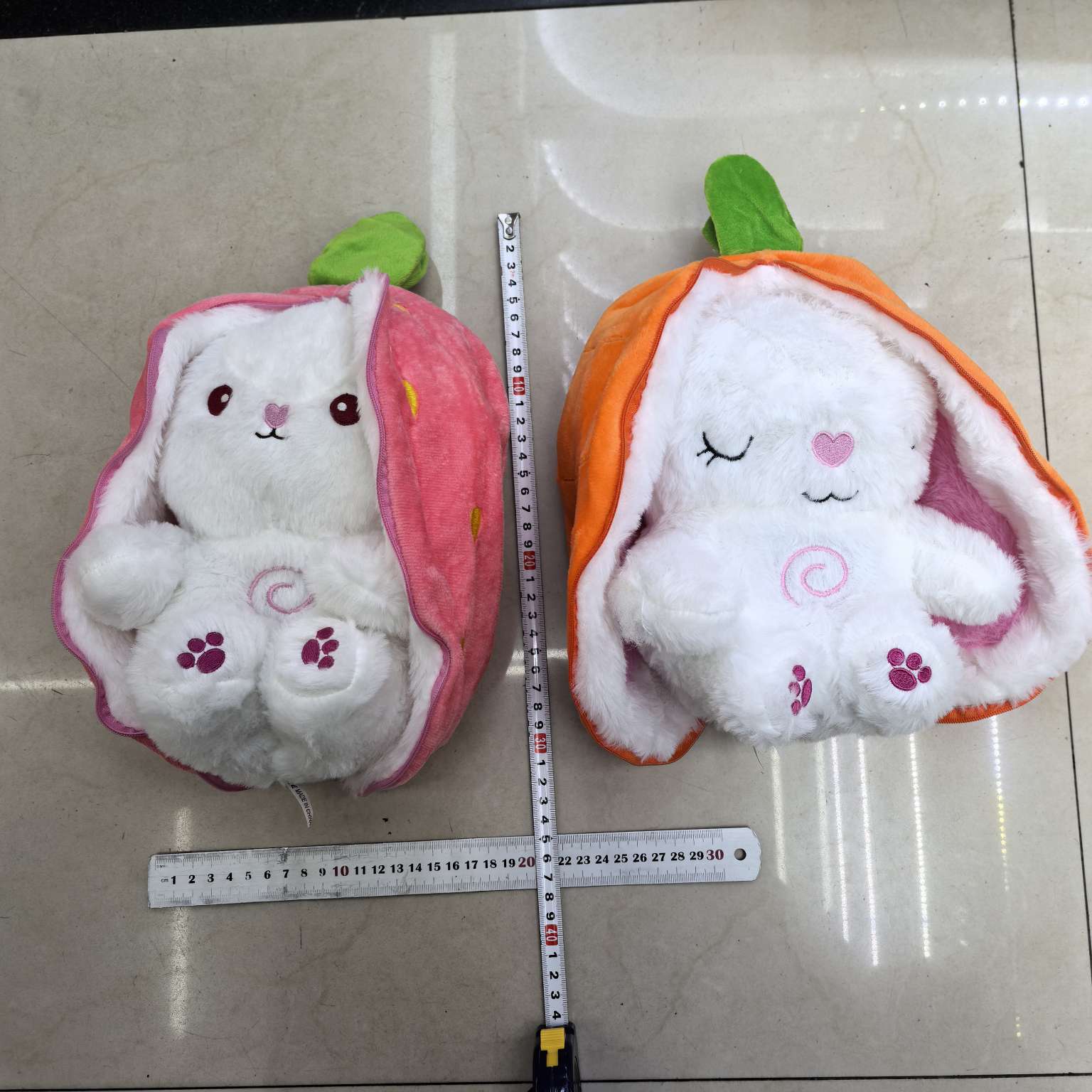 跨境玩具会呼吸的草莓兔萝卜兔玩偶娃娃儿童哄睡安抚公仔礼物毛绒玩具玩偶定制毛绒玩具