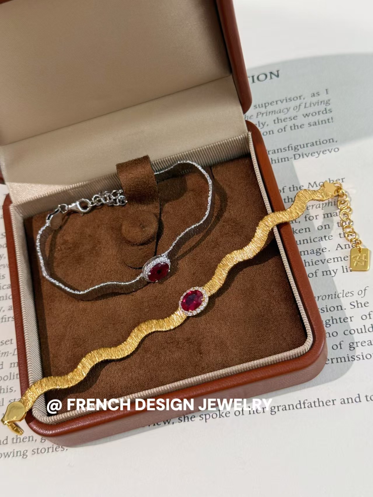 波浪手链 EUGS277  S925银高级百搭