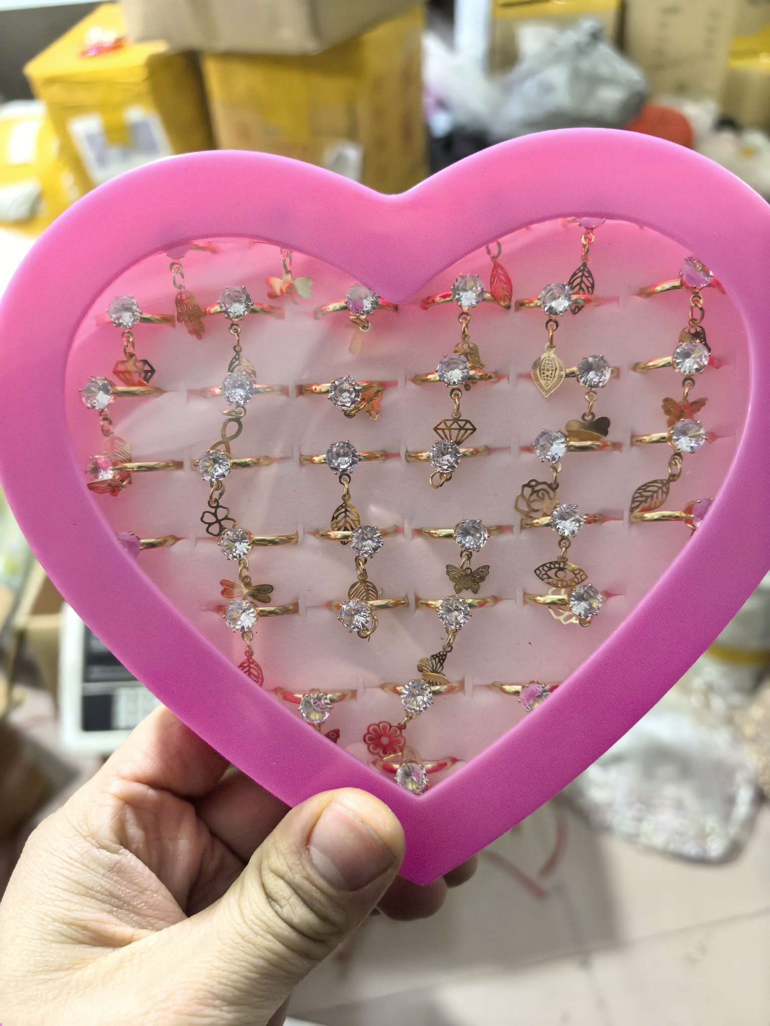 儿童手饰实物图