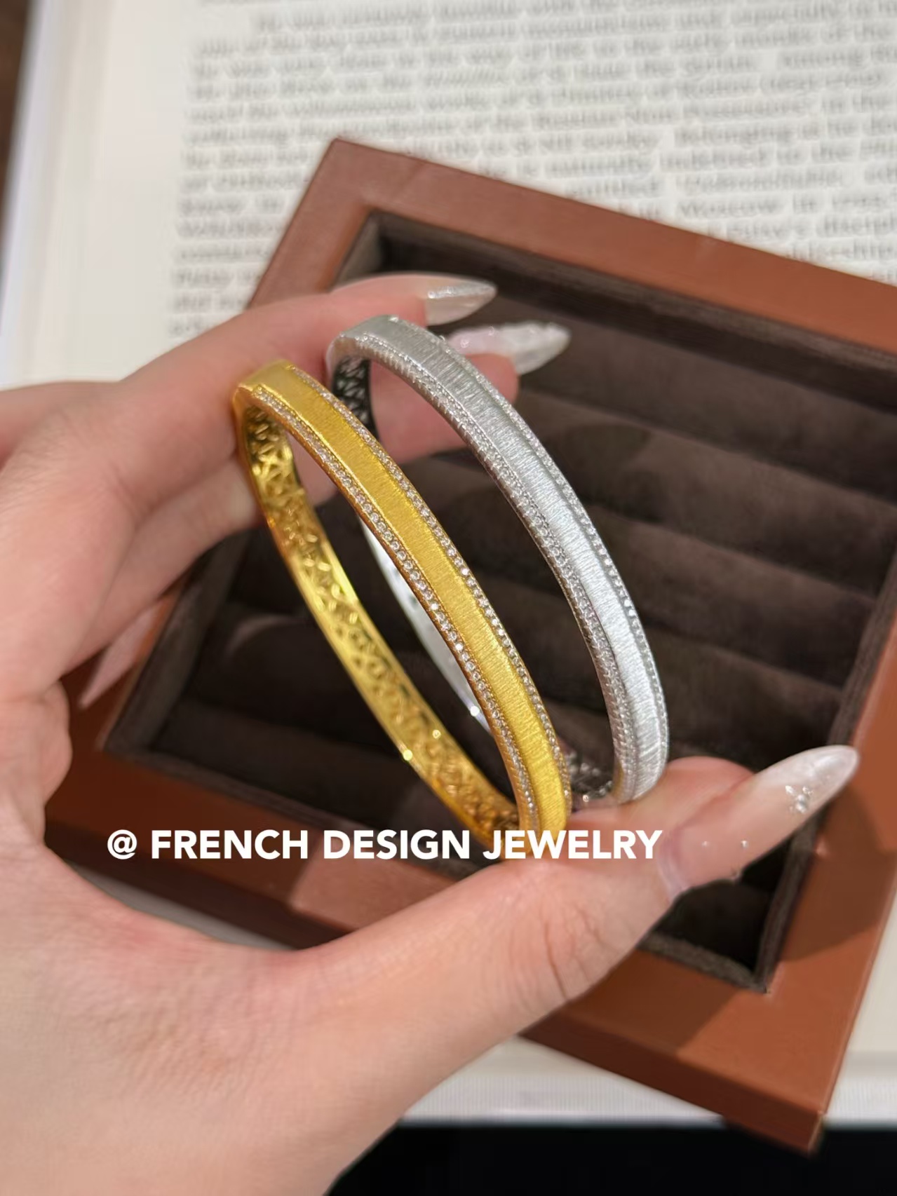 拉丝锆石手镯高级百搭