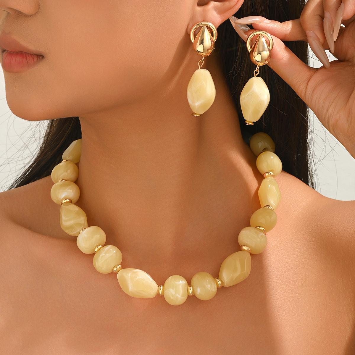 欧美风夸张流行大项链项链 树脂珠项链女款轻奢时尚锁骨链韩版ins风简约设计 彩色多巴胺高级项链详情图6