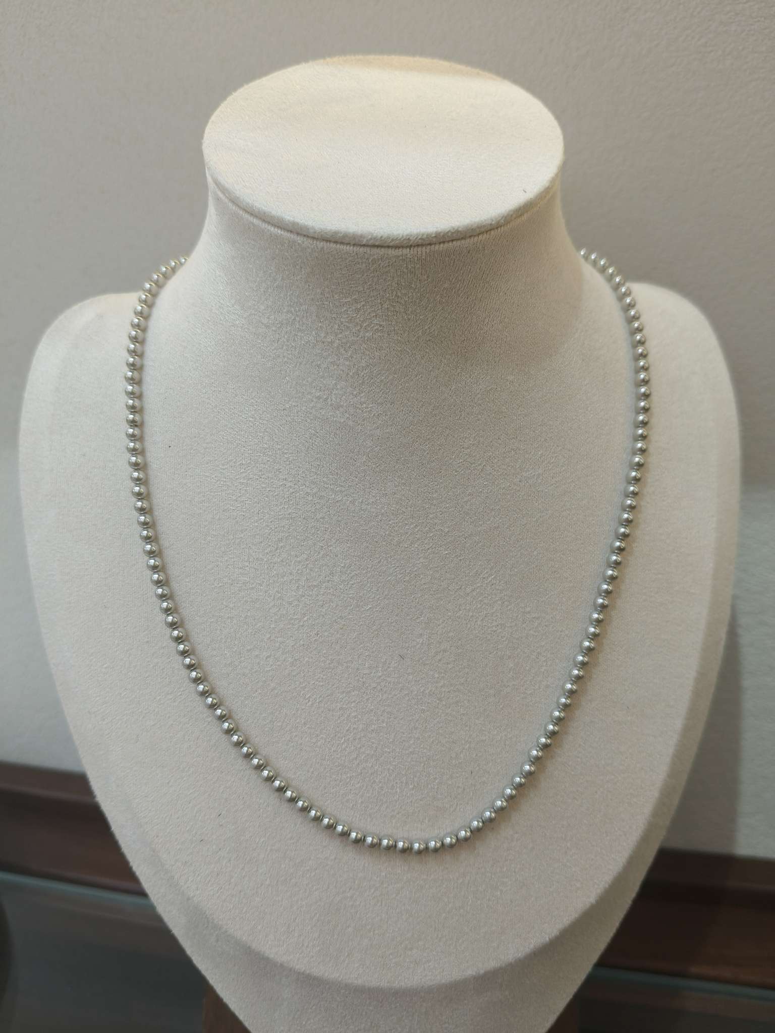 3mm灰色施家珍珠项链女 轻奢小众高级感锁骨链 百搭颈链饰品