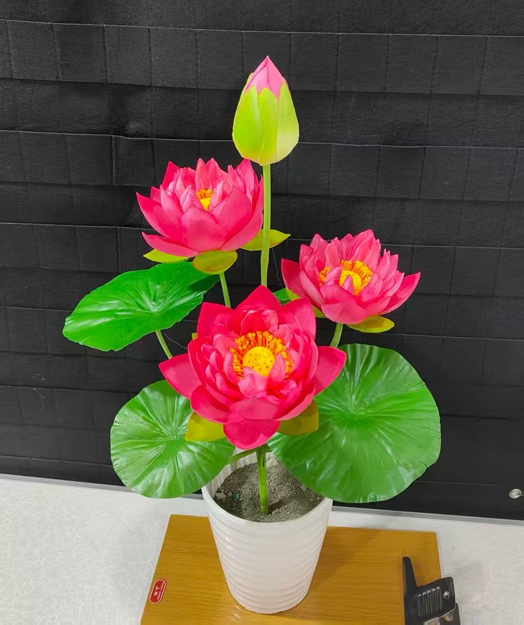 荷花仿真花装饰假花细节图