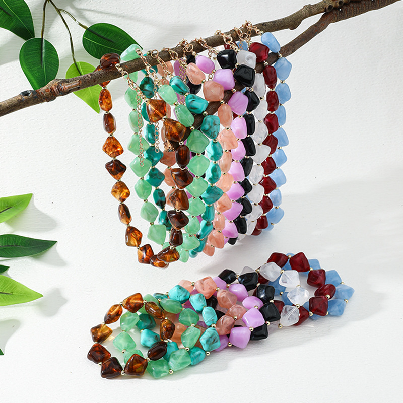 树脂爱心项链女款简约时尚轻奢小众饰品韩版设计感欧美风夸张甜美爱心，彩色多巴胺气质项链详情图2