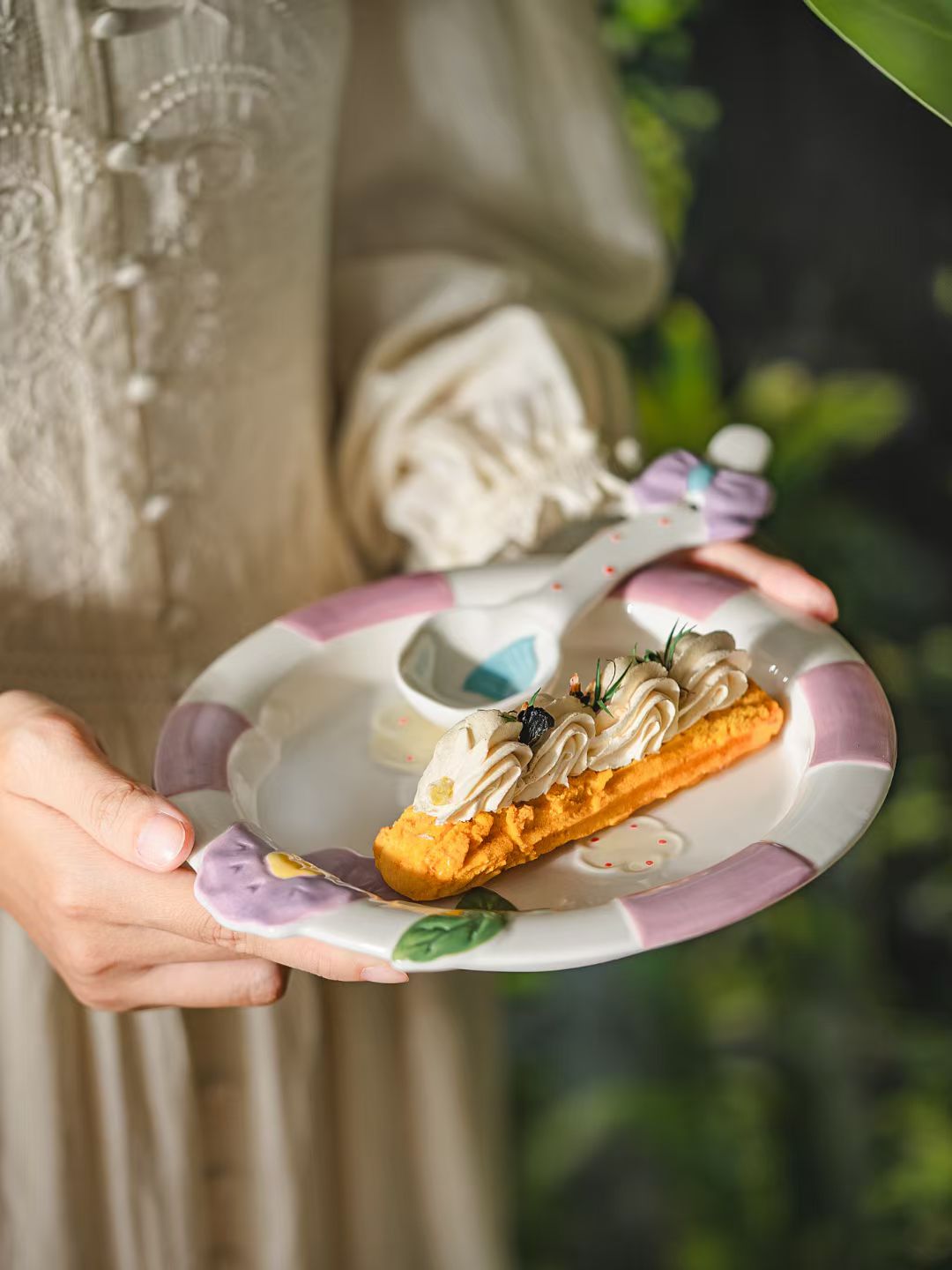 Bone China tableware set, small ceramic bowl, ceramic tableware, daily necessities tableware, small ceramic bowl, ceramic tableware set, ceramic tableware, bone China tableware set details Picture