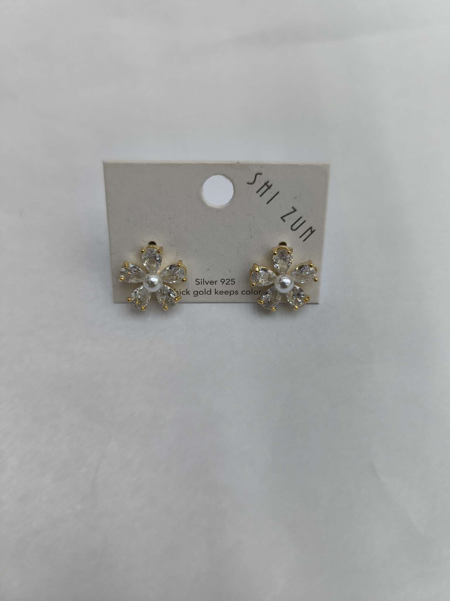 日韩轻奢水钻花朵耳钉女纯银小设计感高级耳环2026年新款爆款耳饰