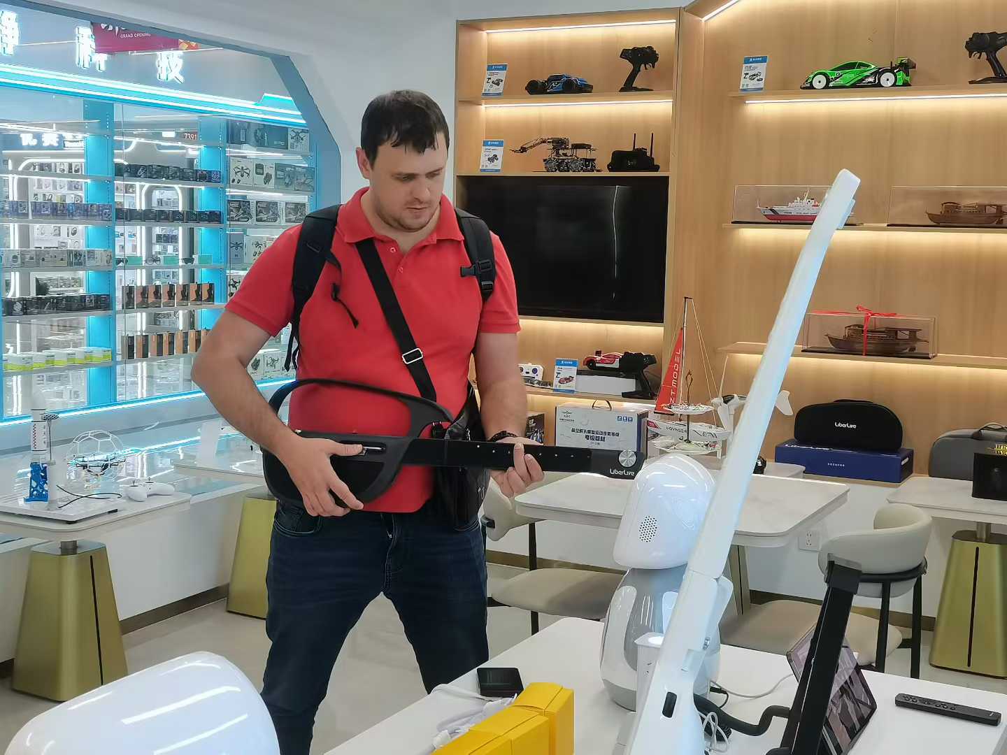 【价格面议】慧慧科技AI觉醒岛无弦吉他AI产品产品图