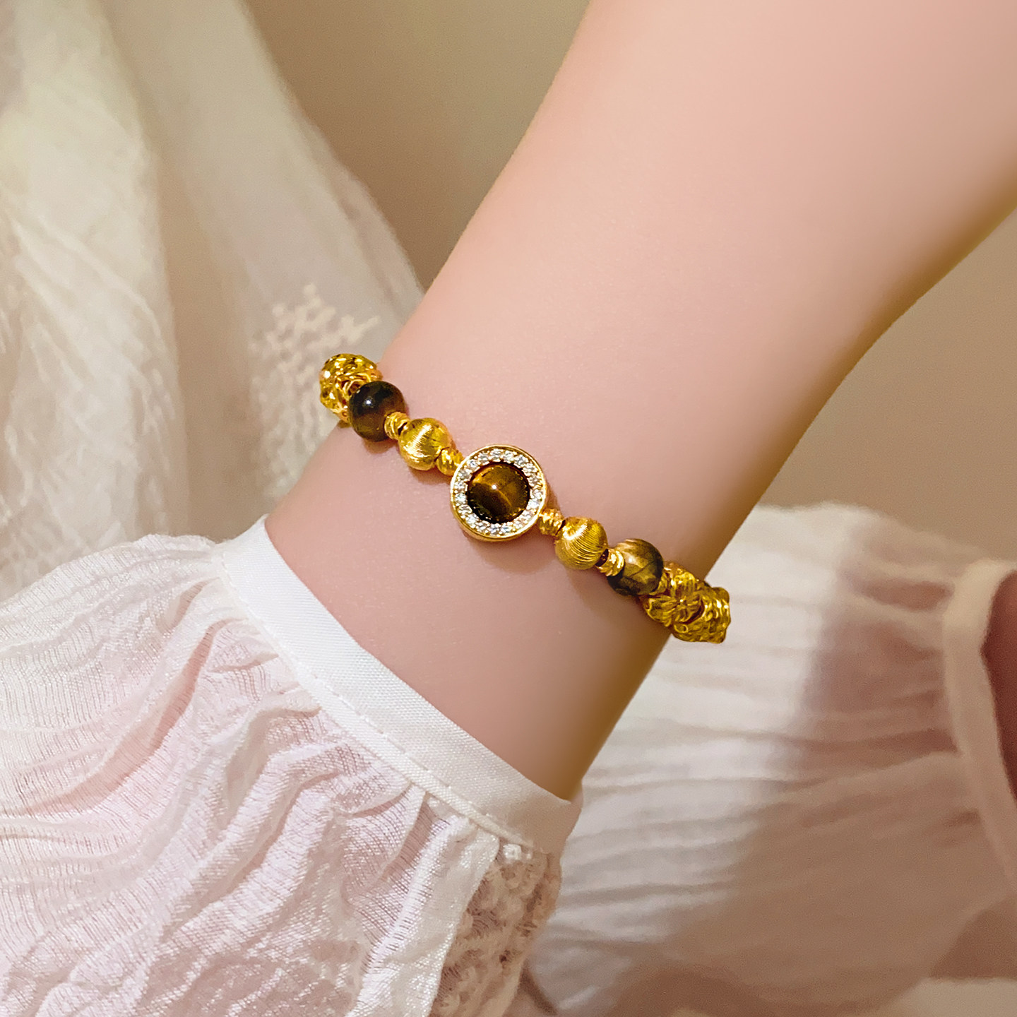 Ancient-style sand gold brushed tiger's eye stone beaded bracelet for women 2026 new style, light luxury, niche, exquisite and high-end jewelry detail image 4