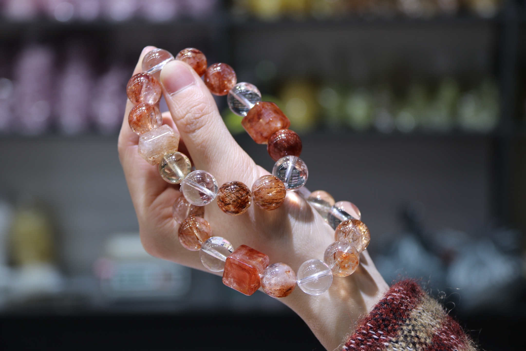 【 Ya Jin Pei Jewelry 】14mm red gel flower + black gold super (double pointed) full of fiery elements