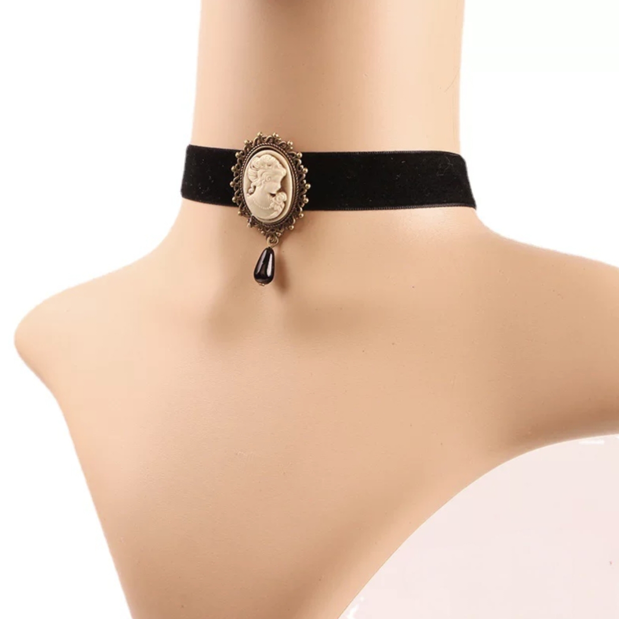 复古天鹅绒带颈链颈带女士项圈锁骨项链美人头饰链
饰品批发Y357