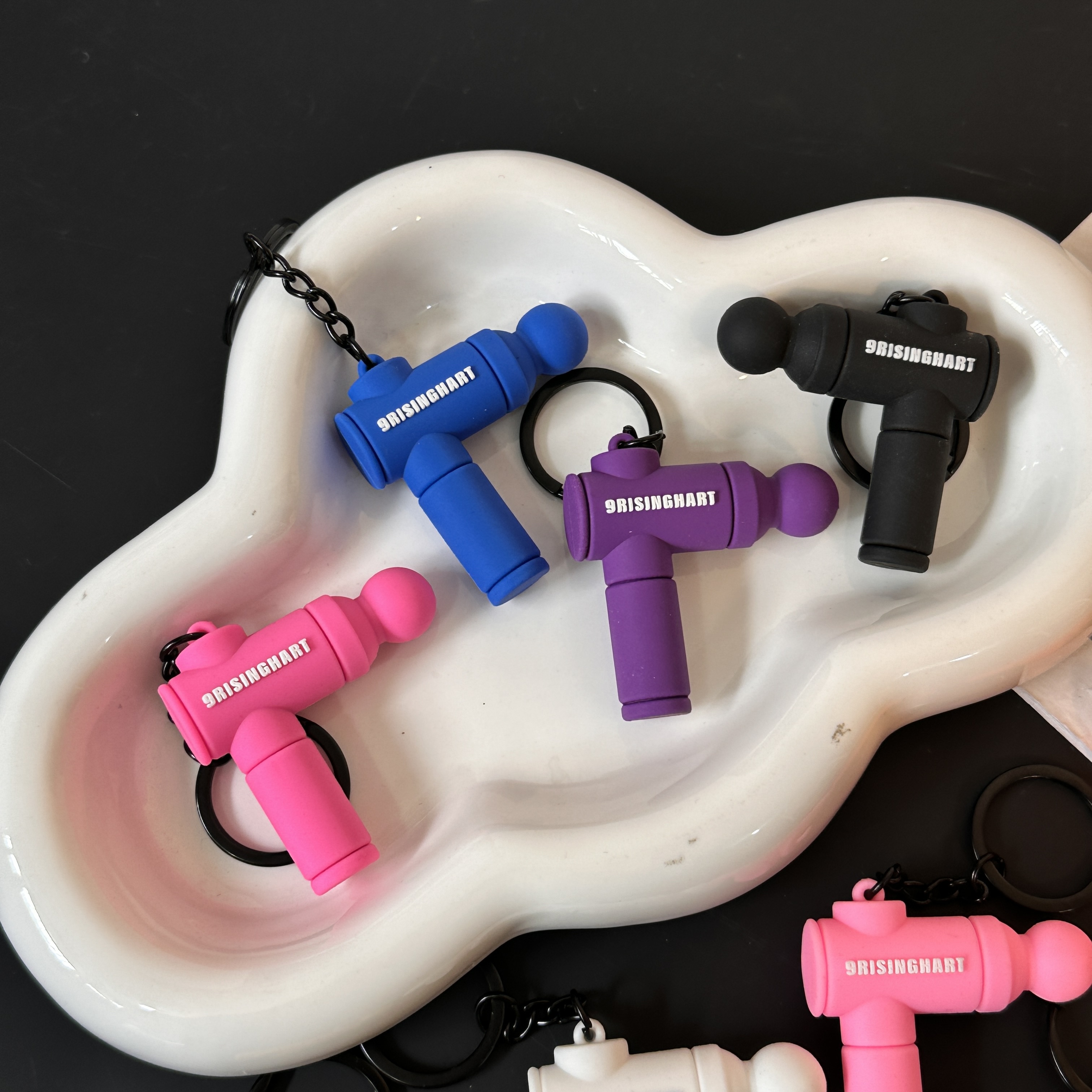 钥匙扣/卡通钥匙扣挂件/钥匙扣公仔挂件/发光闪光钥匙扣/流沙入油玩具产品图