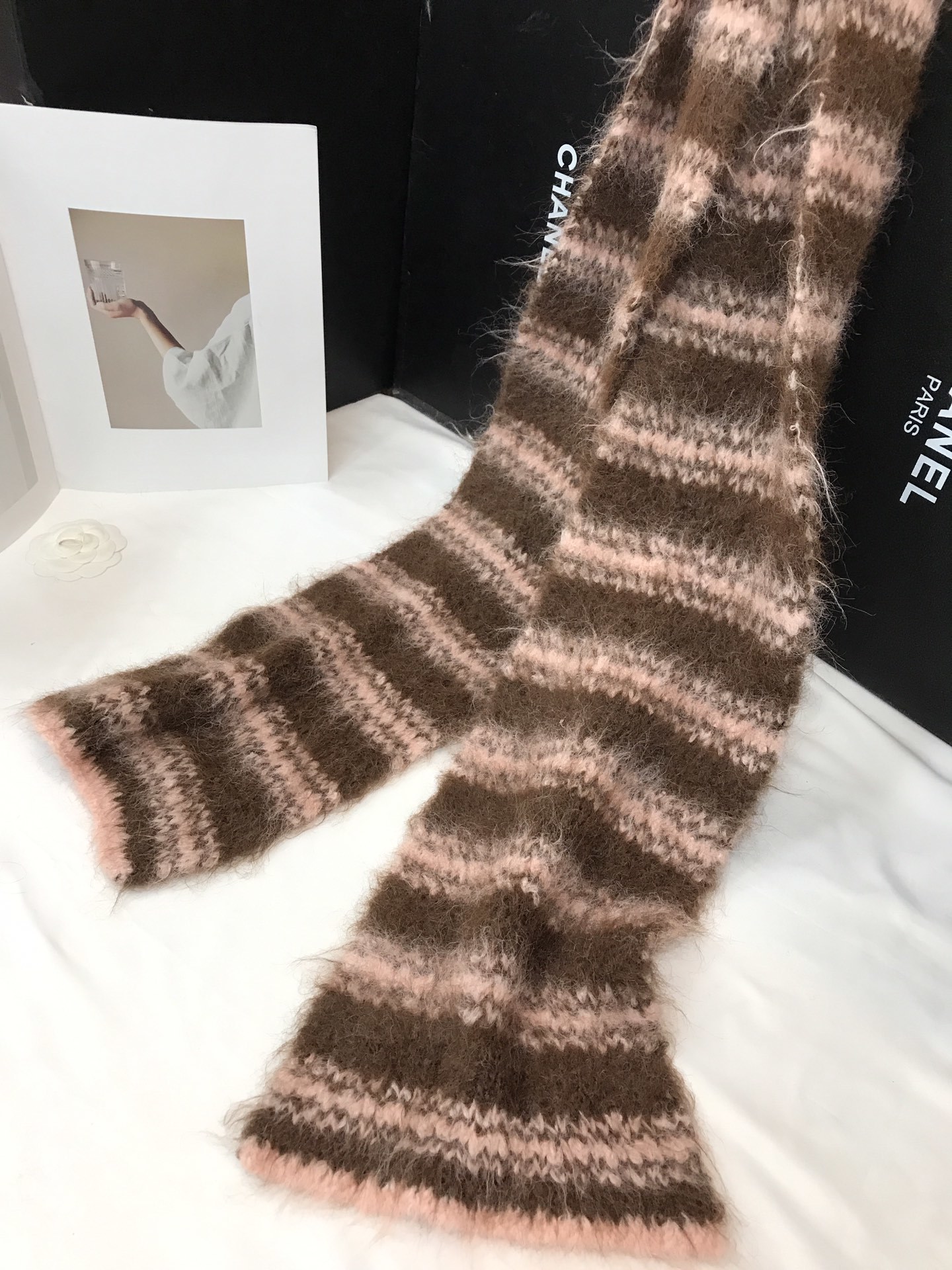 New cross-border wholesale and e-commerce live-streaming supply chain of stylish mohair stripes Application Scenario