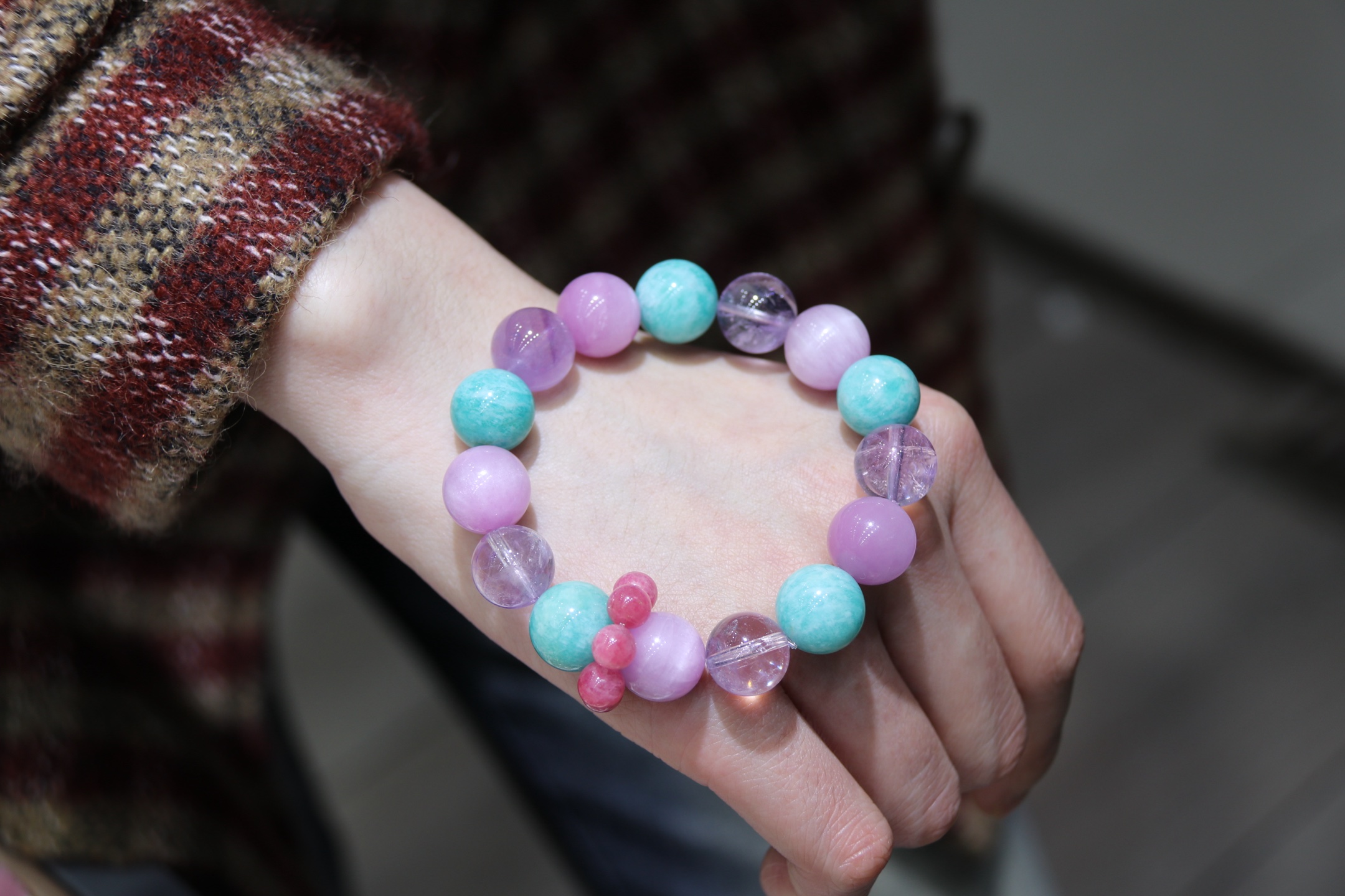 【 Ya Jin Pei Jewelry 】 The 13mm purple lithium glow wrapped in soft light is full of multi-treasure elements Specification image