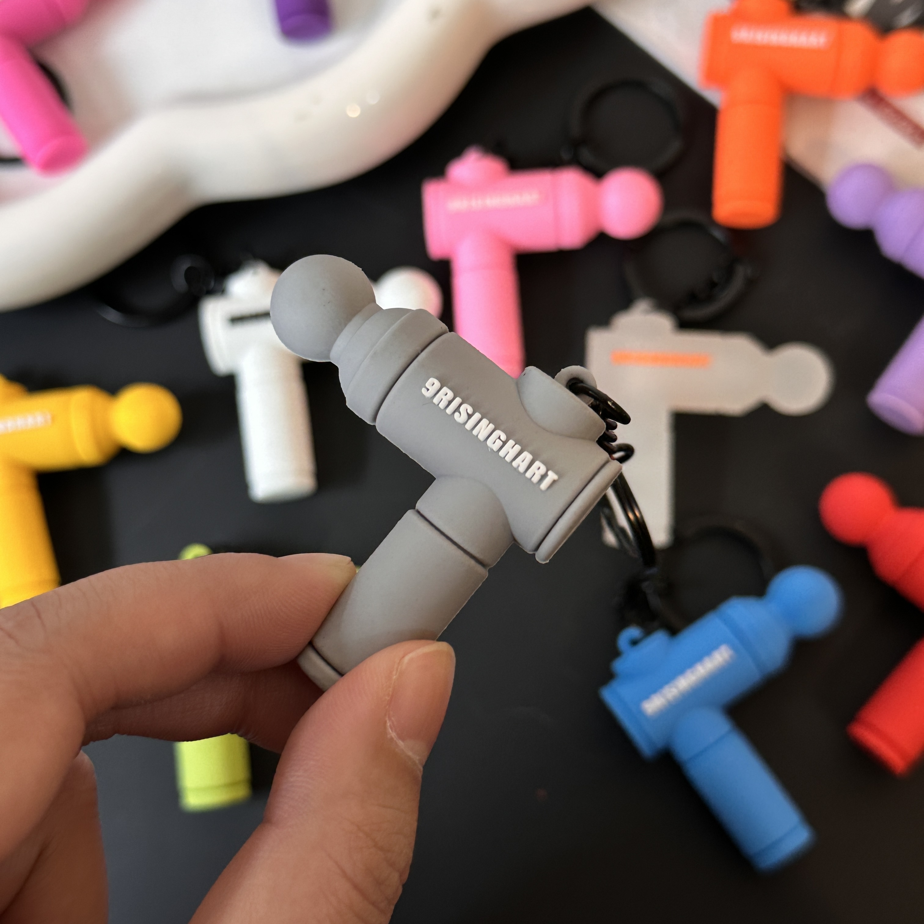 新款跨境运动周边挂件迷你筋膜枪挂饰礼品钥匙扣配饰体育文创配件详情6