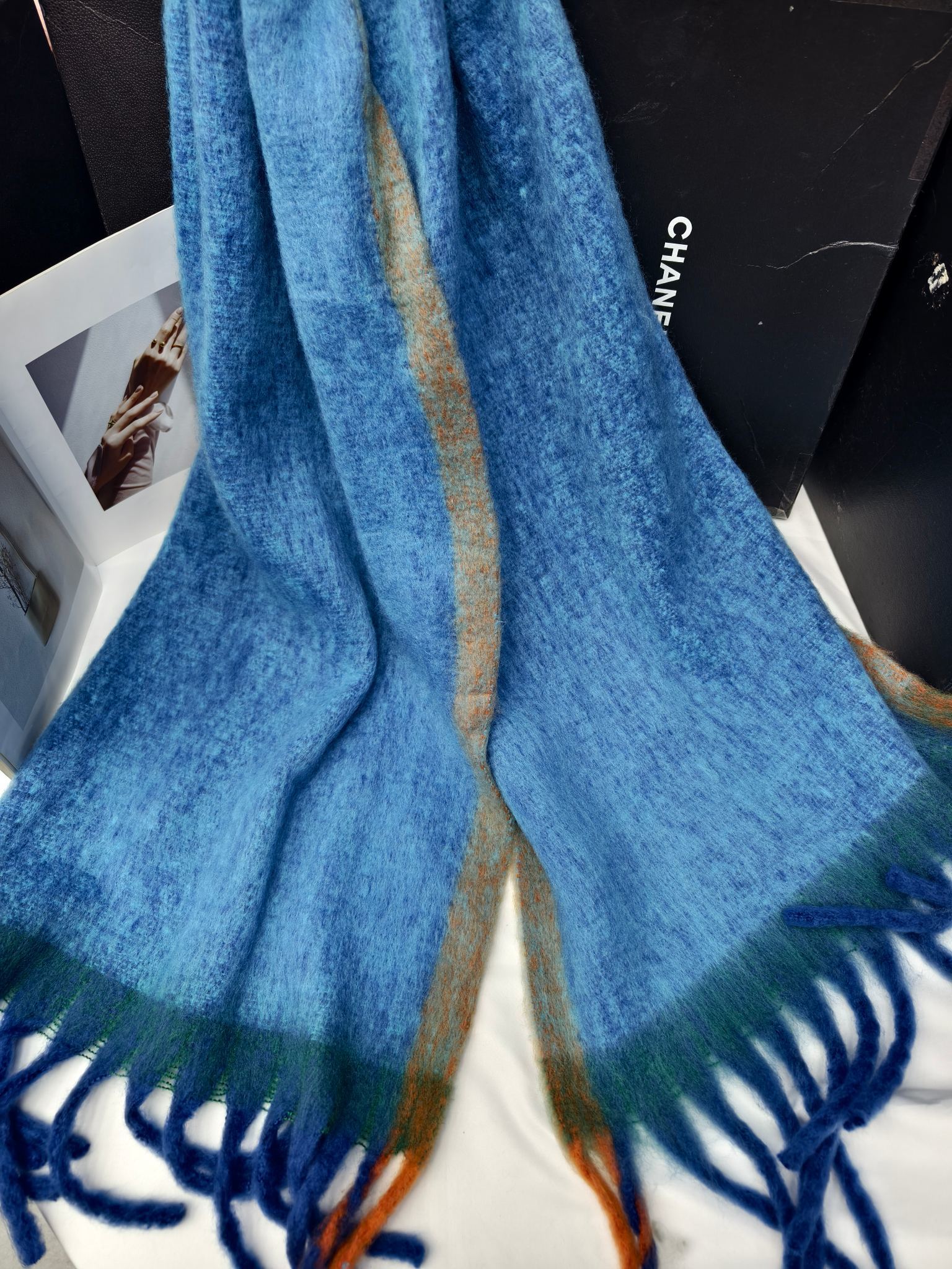 Wholesale of export scarves, e-commerce live streaming supply chain, new style in stock, AC frame thick whiskers Specification image