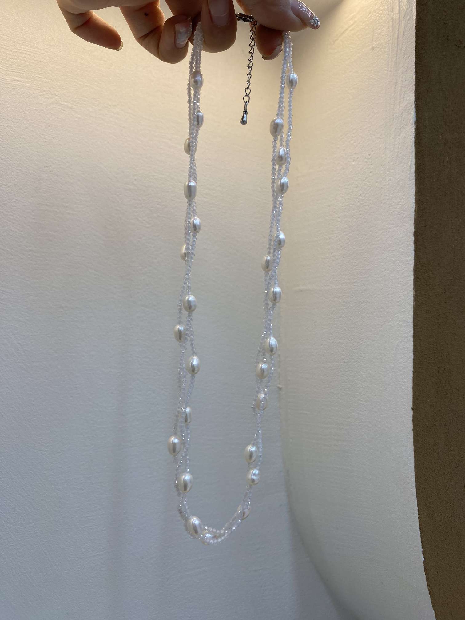 春夏爆款满天星三层锆石珍珠扭扭项链磁吸设计氛围感小众设计轻奢款项链细节图