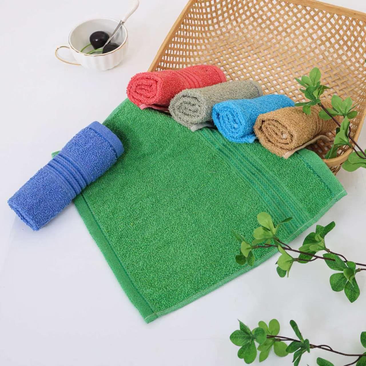 30×30 pañuelo de comercio exterior, la textura se tira completamente! Calidad de exportación, delicada y respetuosa con la piel, con un toque versátil. Engrosamiento y absorción de agua suave y transpirable. El pañuelo cuadrado pequeño juega con gran estilo. Selección estricta de comercio exterior, spot fast hair details Picture