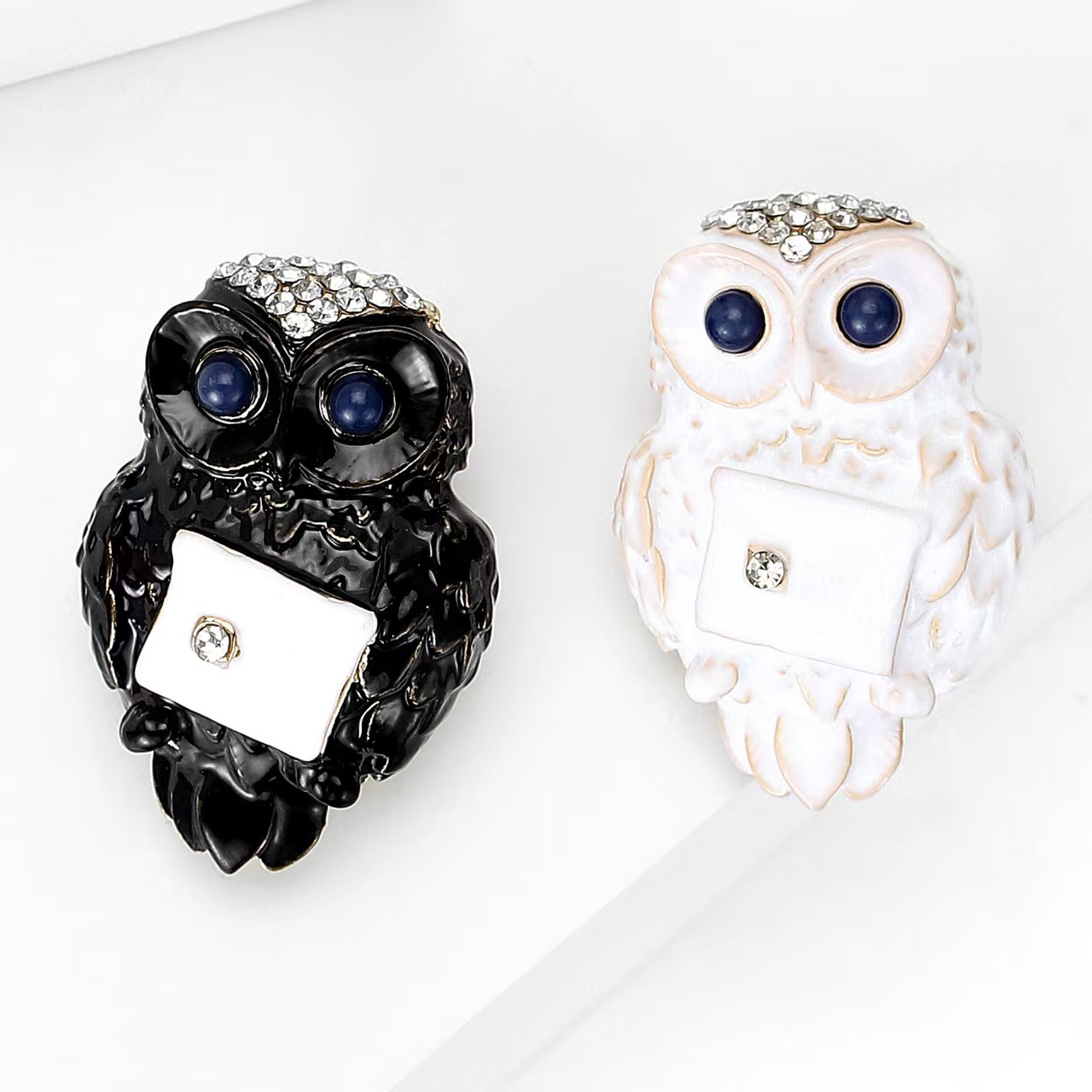 跨境热销珐琅滴油水钻卡通猫头鹰胸针胸花 女士简约服装配饰 现货 