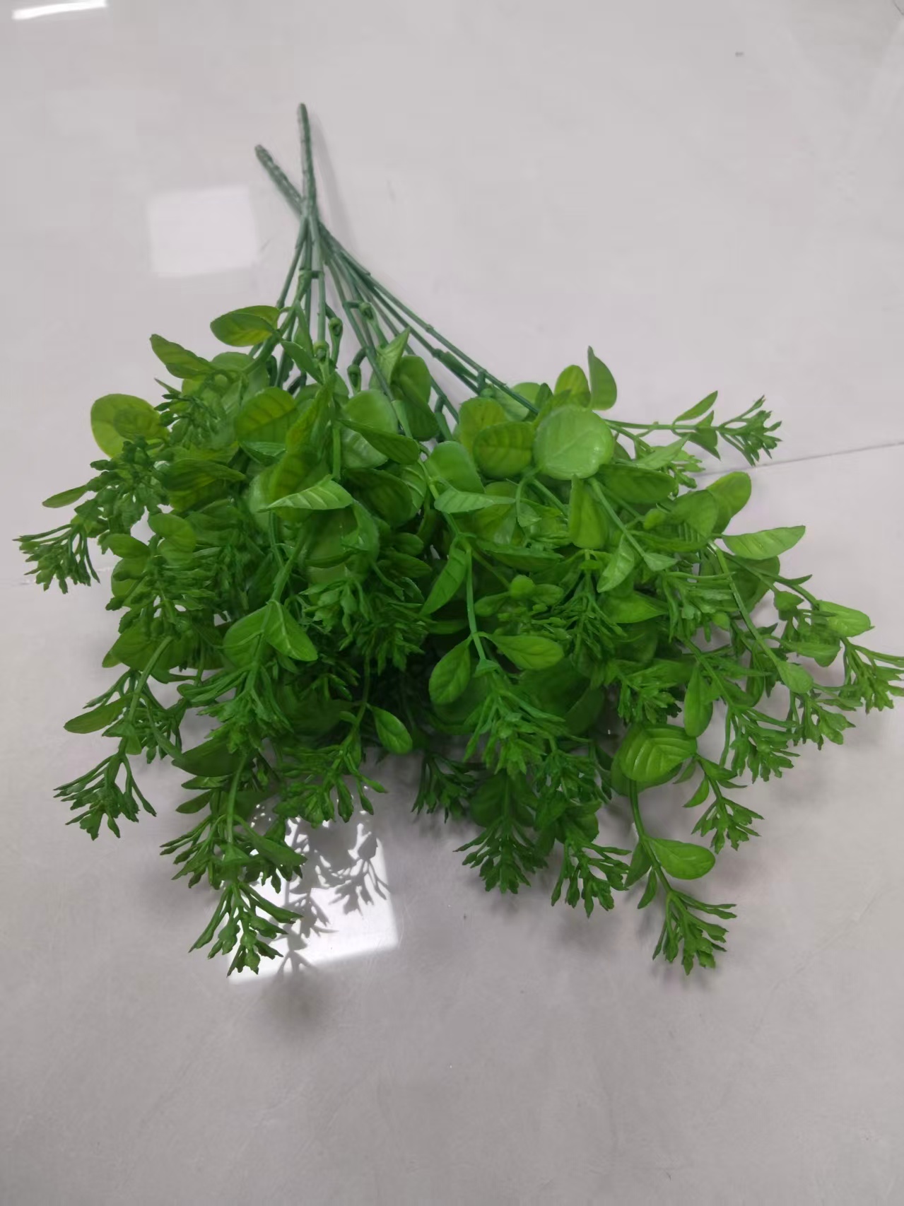 DIY decoration process of simulated 5-fork spray color water plant plastic artificial flower plant wall, simulated green plant water plant, simulated green plant stock replenishment cabinet Application Scenario